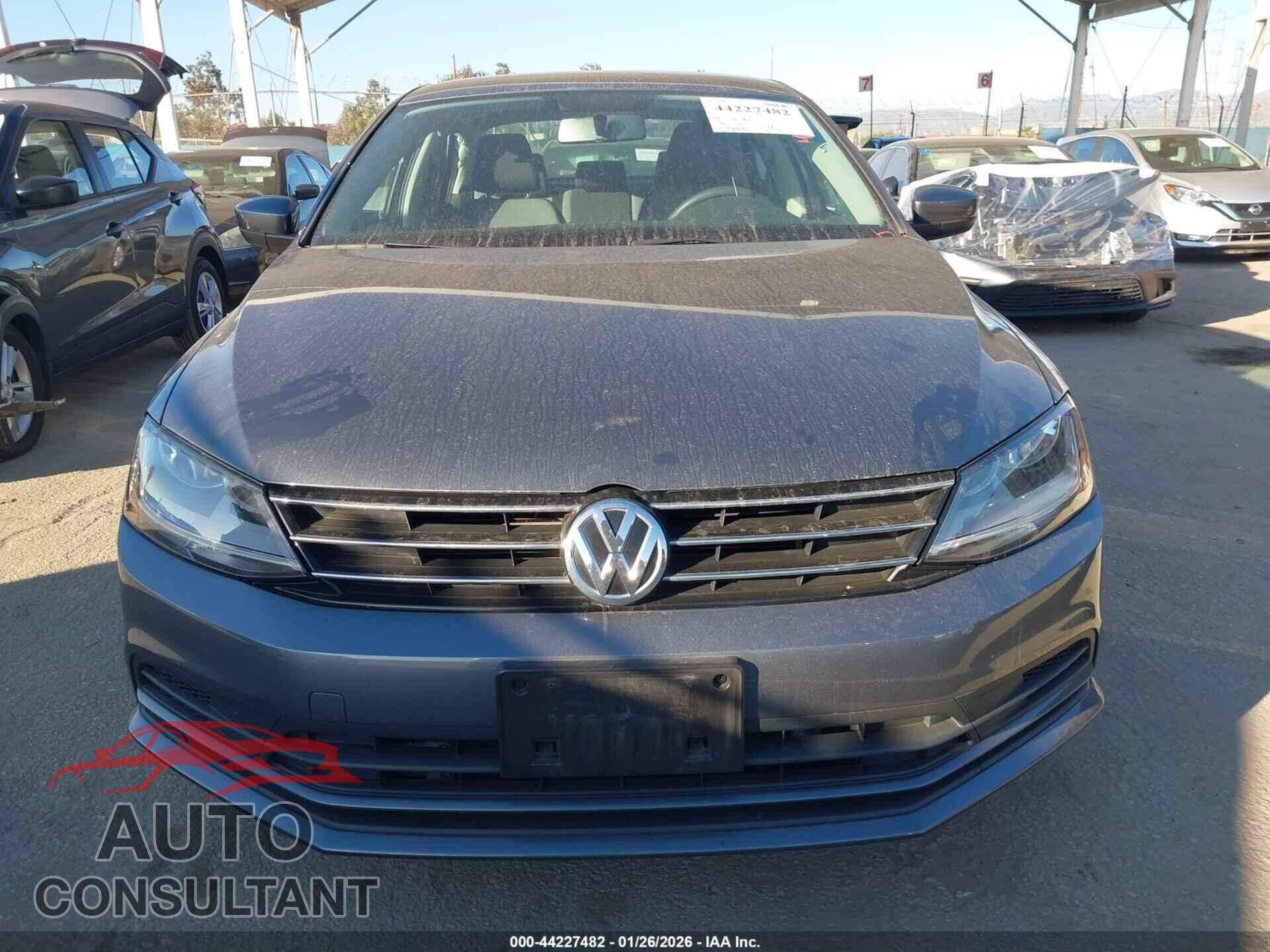VOLKSWAGEN JETTA 2017 - 3VW2B7AJ4HM297704