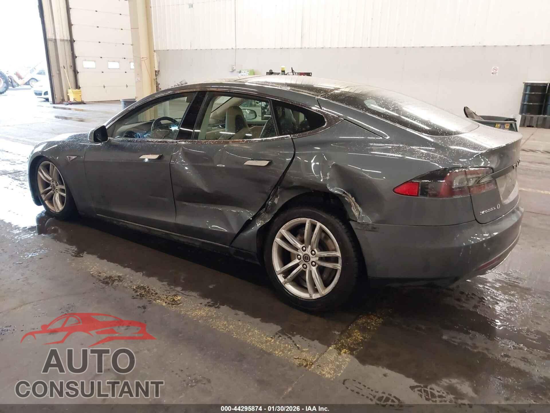 TESLA MODEL S 2013 - 5YJSA1DN6DFP03403