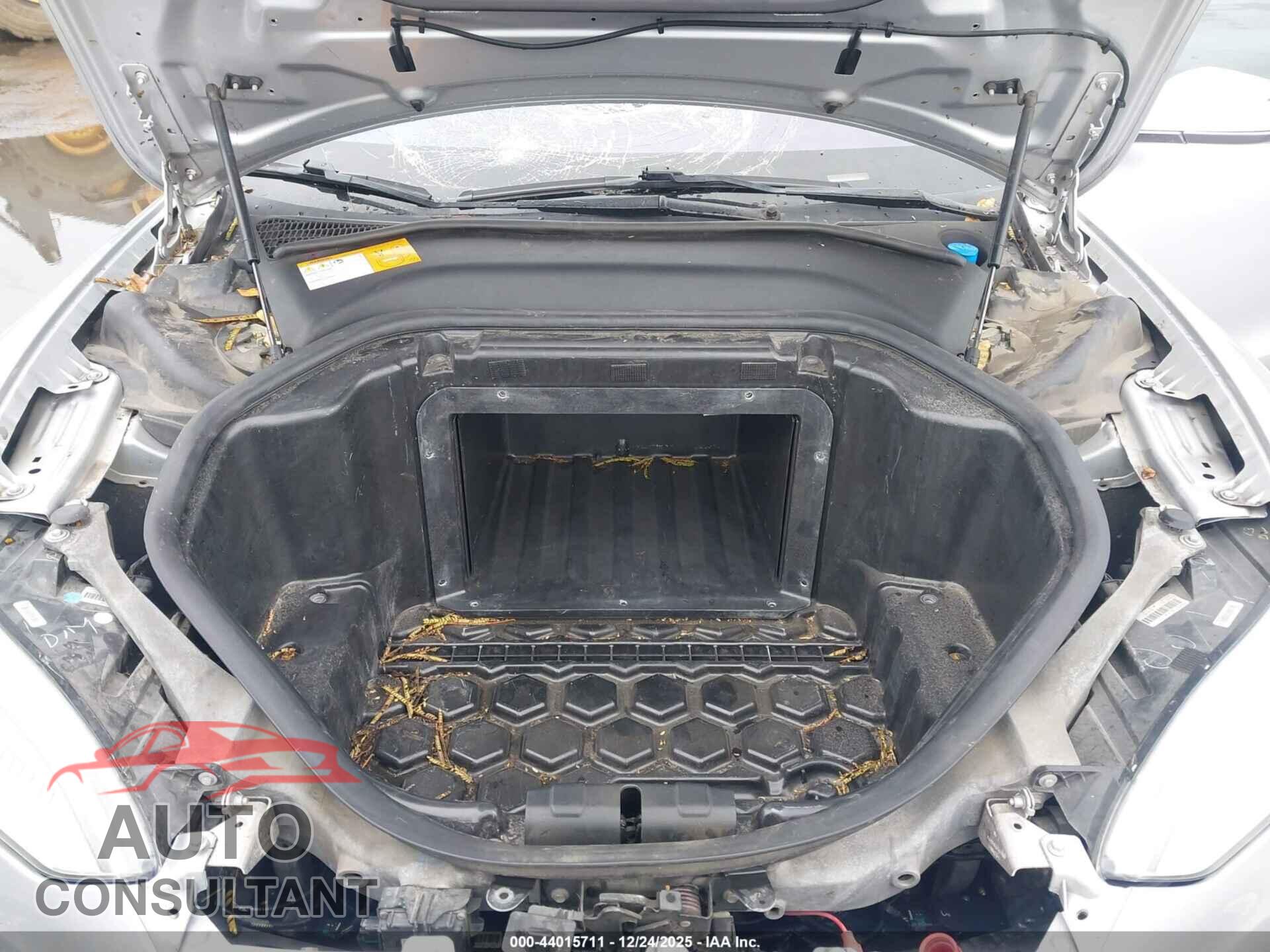 TESLA MODEL S 2013 - 5YJSA1CP2DFP21125