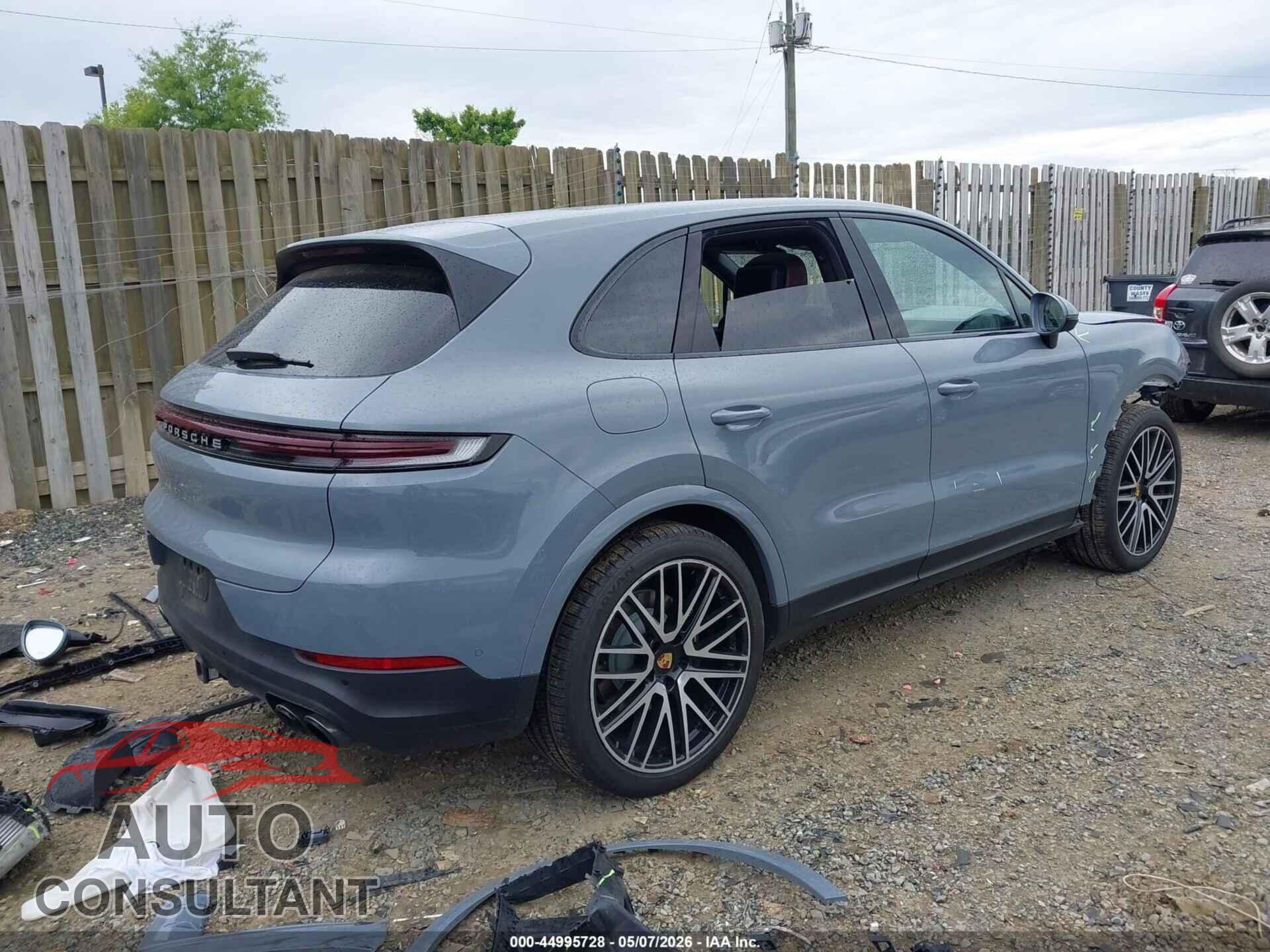 PORSCHE CAYENNE 2024 - WP1AA2AY9RDA11584