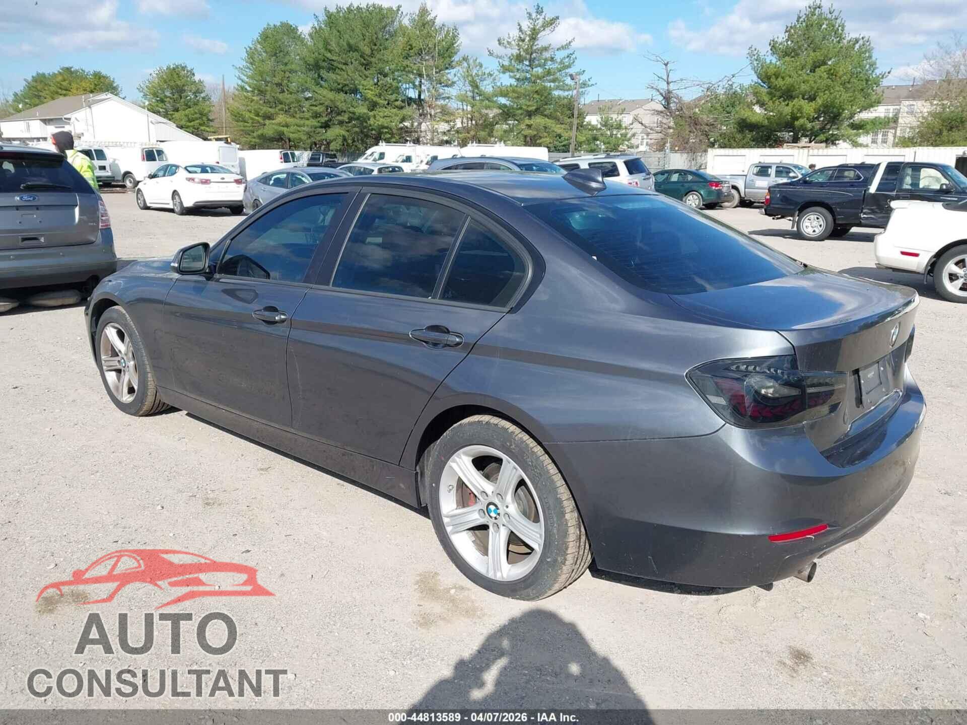BMW 320I 2014 - WBA3C3C55EF985328