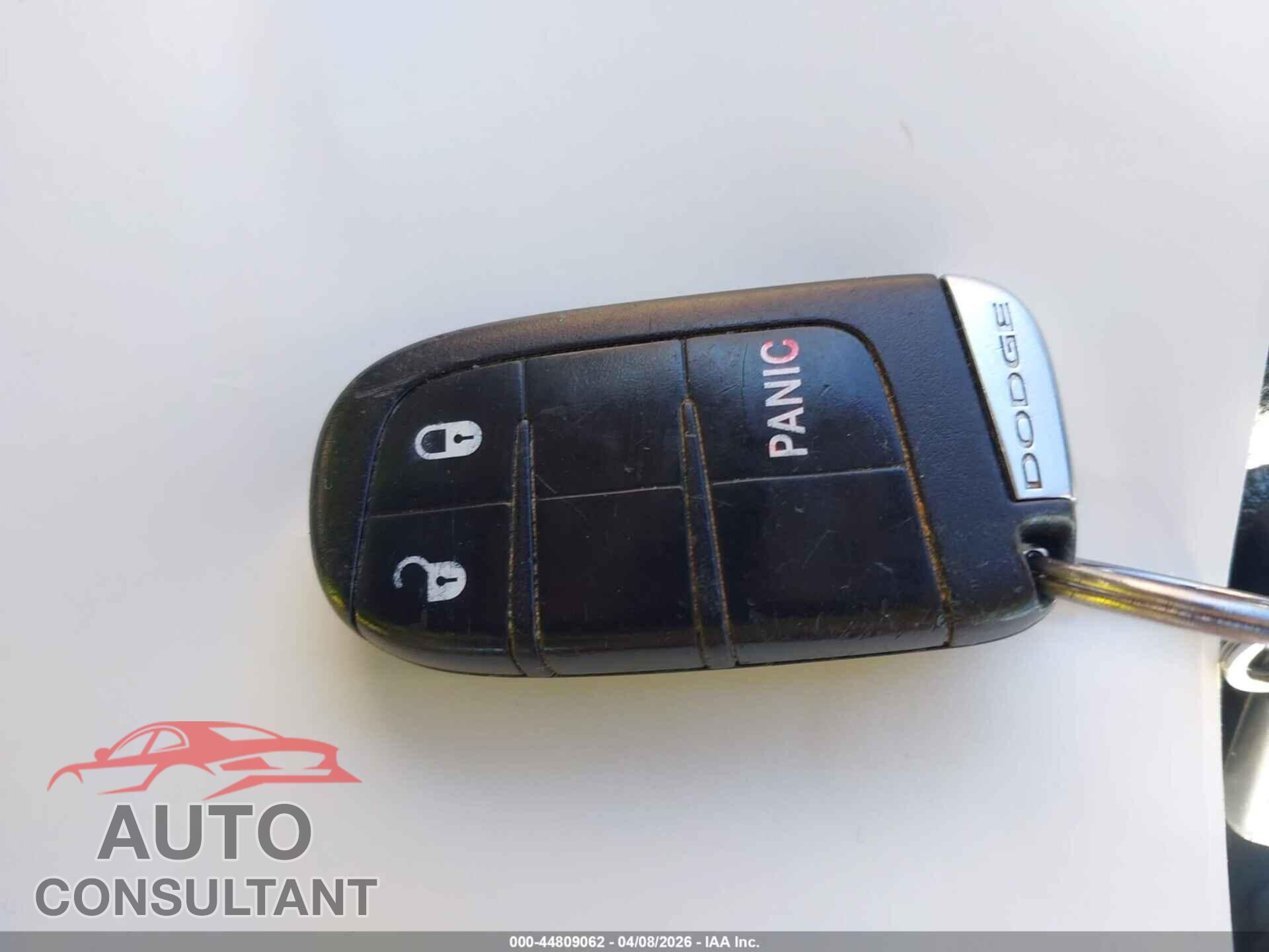 DODGE JOURNEY 2012 - 3C4PDCBG8CT135636