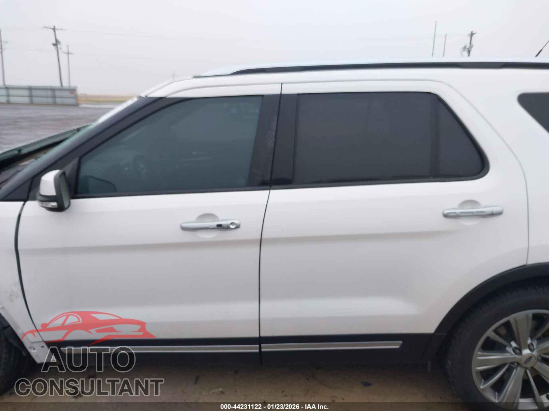 FORD EXPLORER 2018 - 1FM5K8F86JGB43633