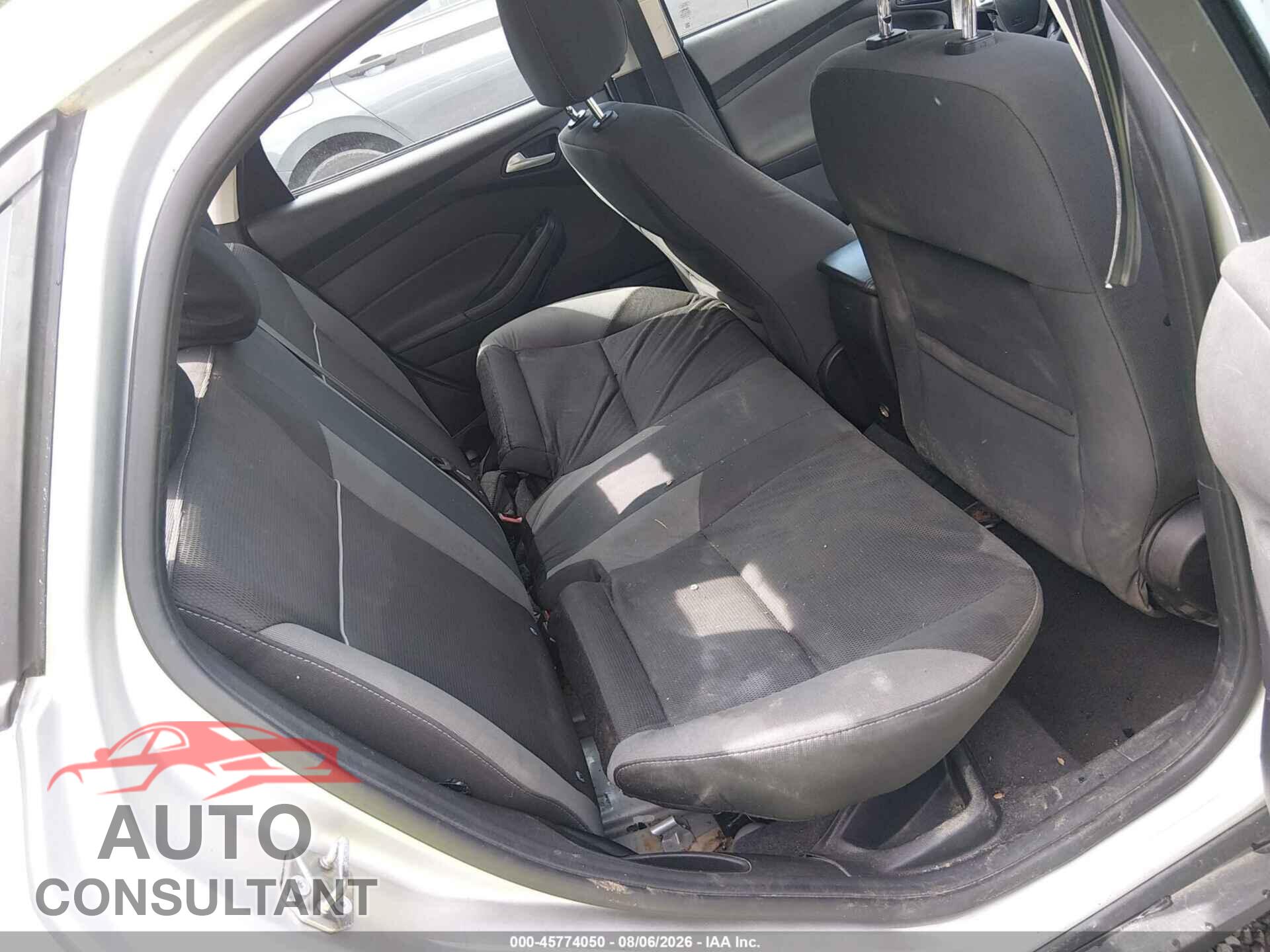 FORD FOCUS 2013 - 1FADP3F2XDL135357