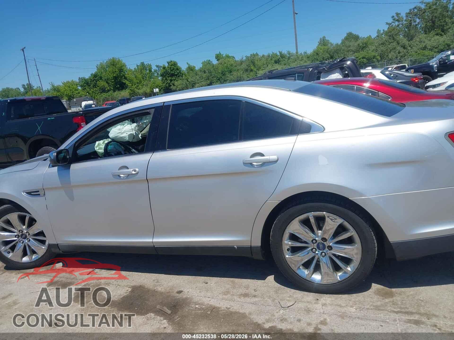 FORD TAURUS 2011 - 1FAHP2FW0BG189903