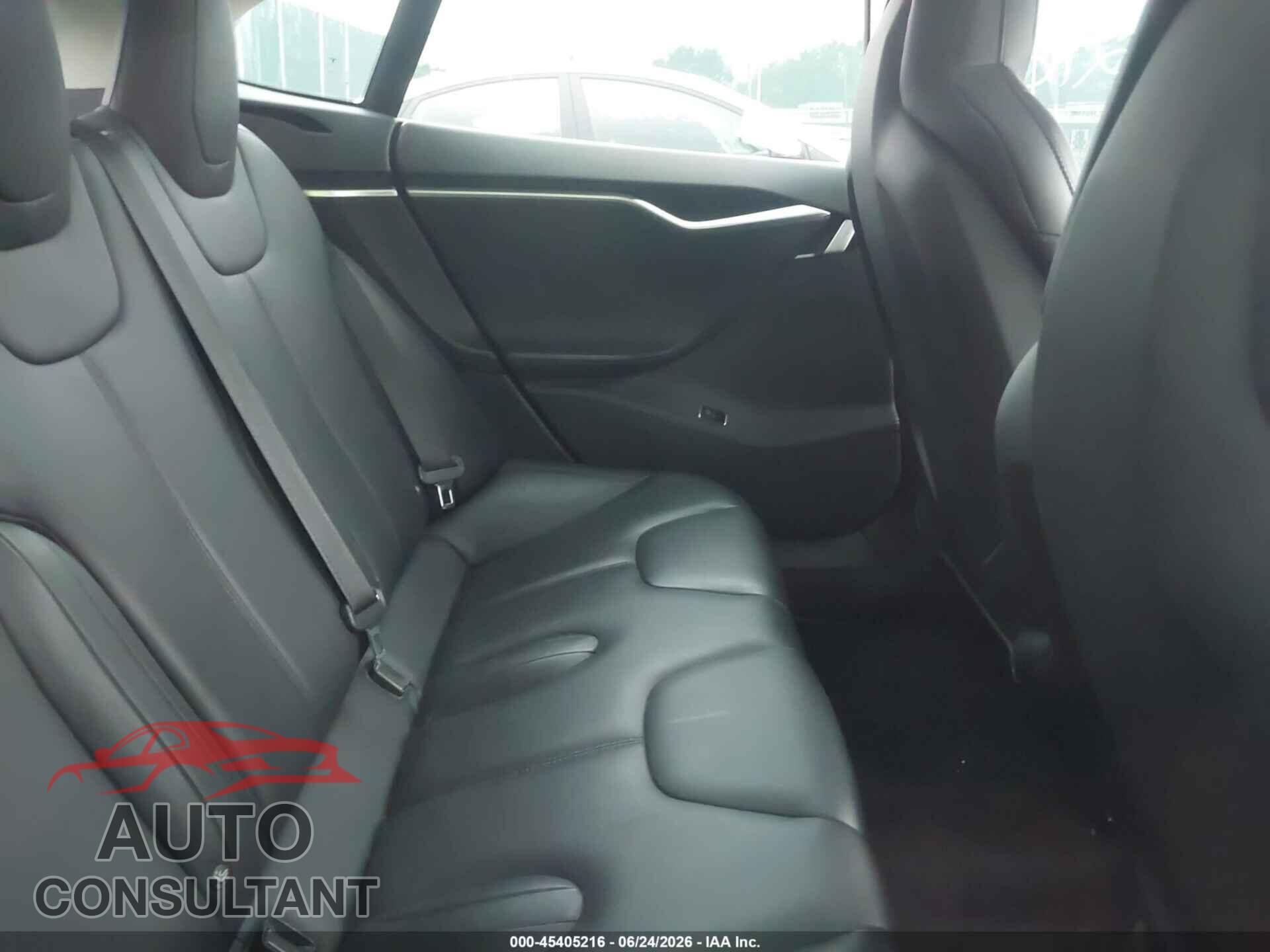 TESLA MODEL S 2015 - 5YJSA1E28FF103716