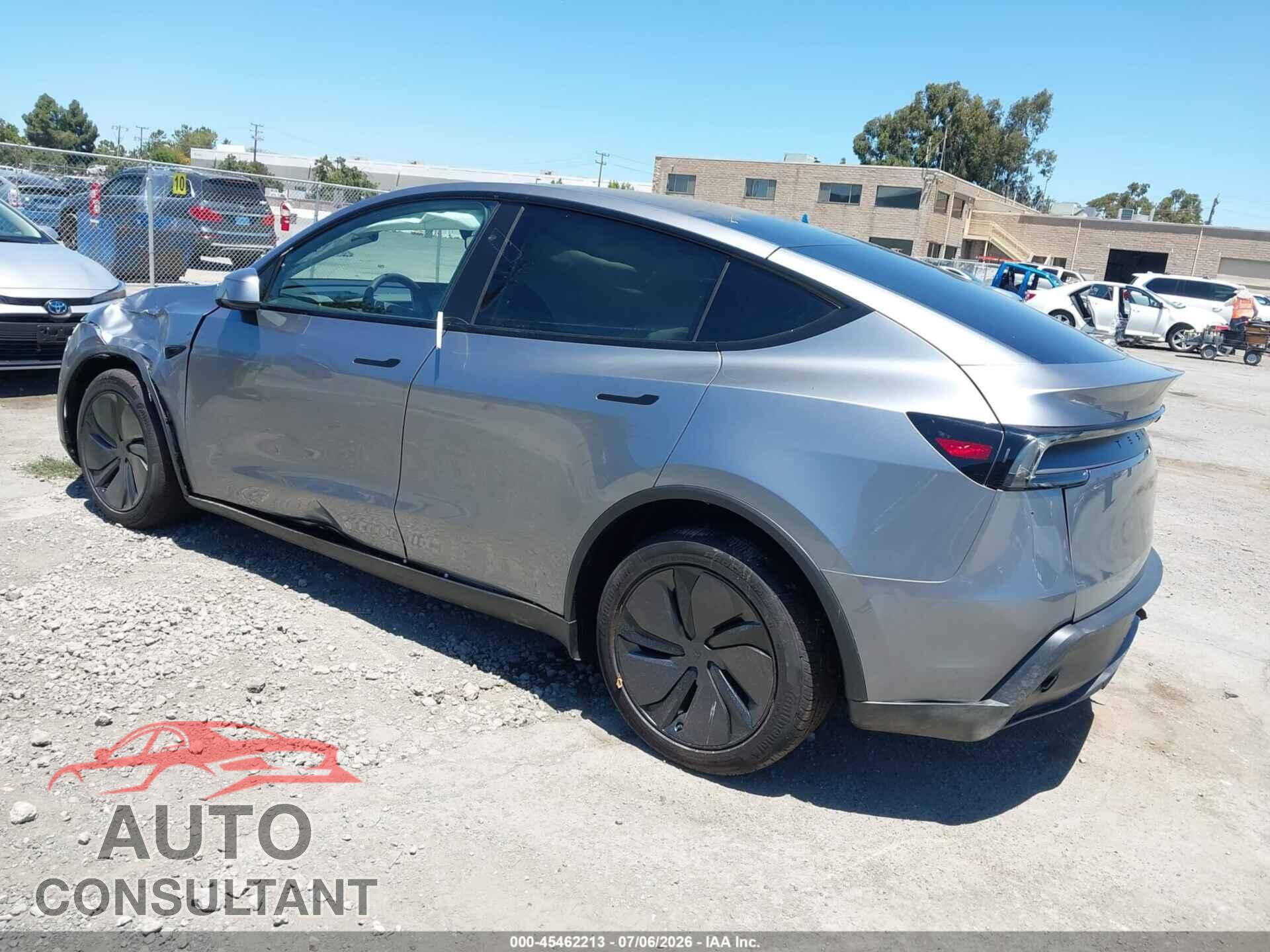 TESLA MODEL Y 2026 - 7SAYGDED0TF549997