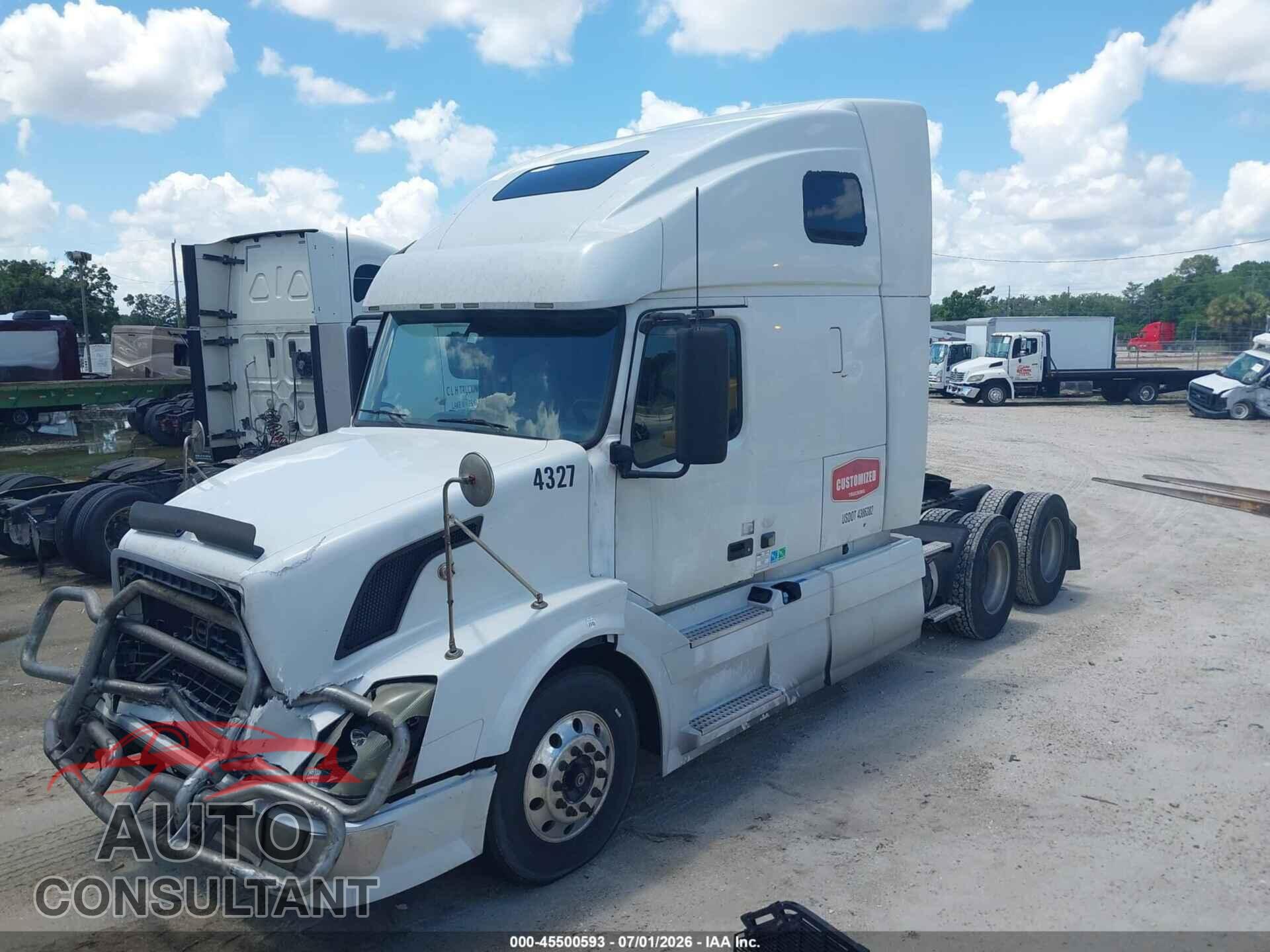 VOLVO VN 2011 - 4V4NC9TH4BN297724