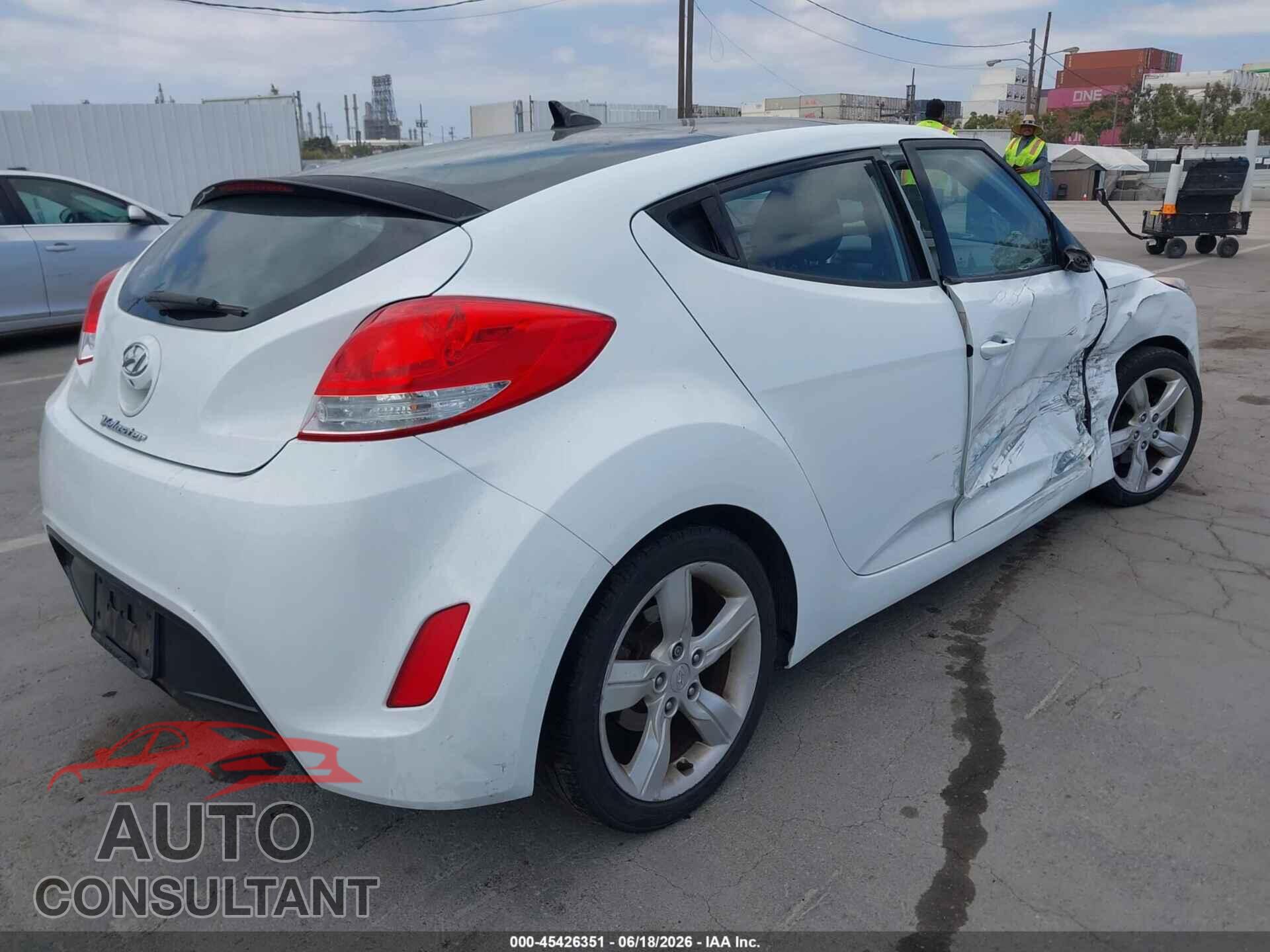 HYUNDAI VELOSTER 2014 - KMHTC6AD3EU211925