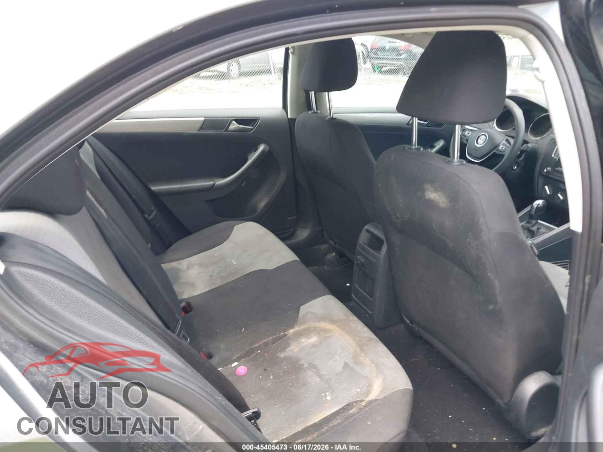 VOLKSWAGEN JETTA 2017 - 3VW2B7AJ4HM280899