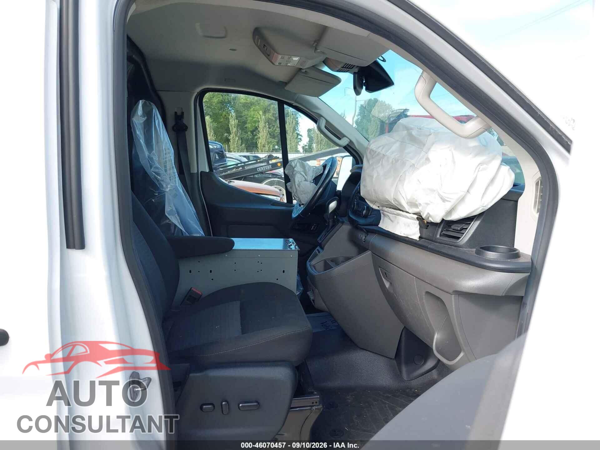 FORD TRANSIT-150 2023 - 1FTYE2Y8XPKA26520