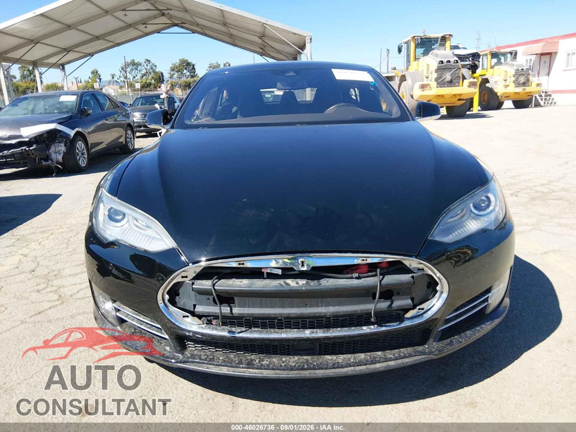 TESLA MODEL S 2014 - 5YJSA1H28EFP64284