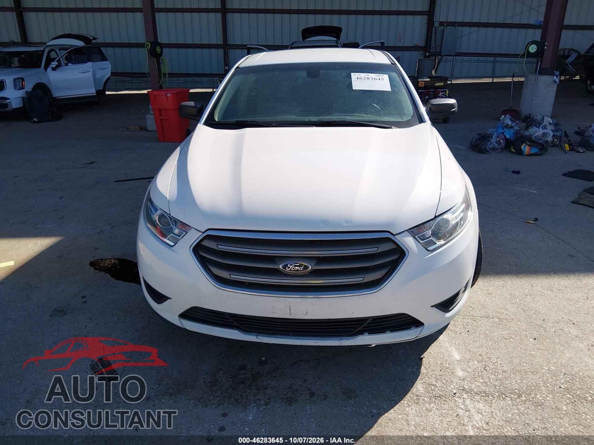 FORD TAURUS 2018 - 1FAHP2D87JG109189