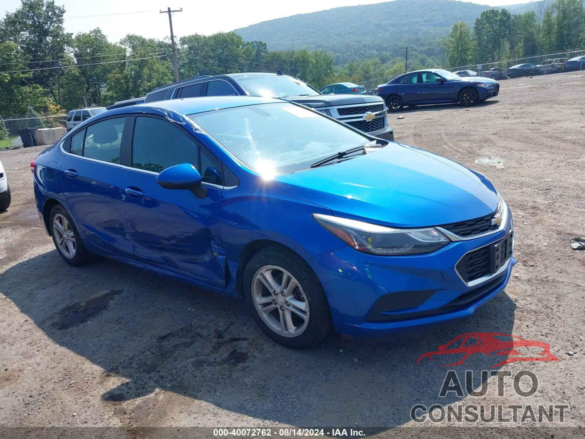 CHEVROLET CRUZE 2018 - 1G1BE5SM0J7133656