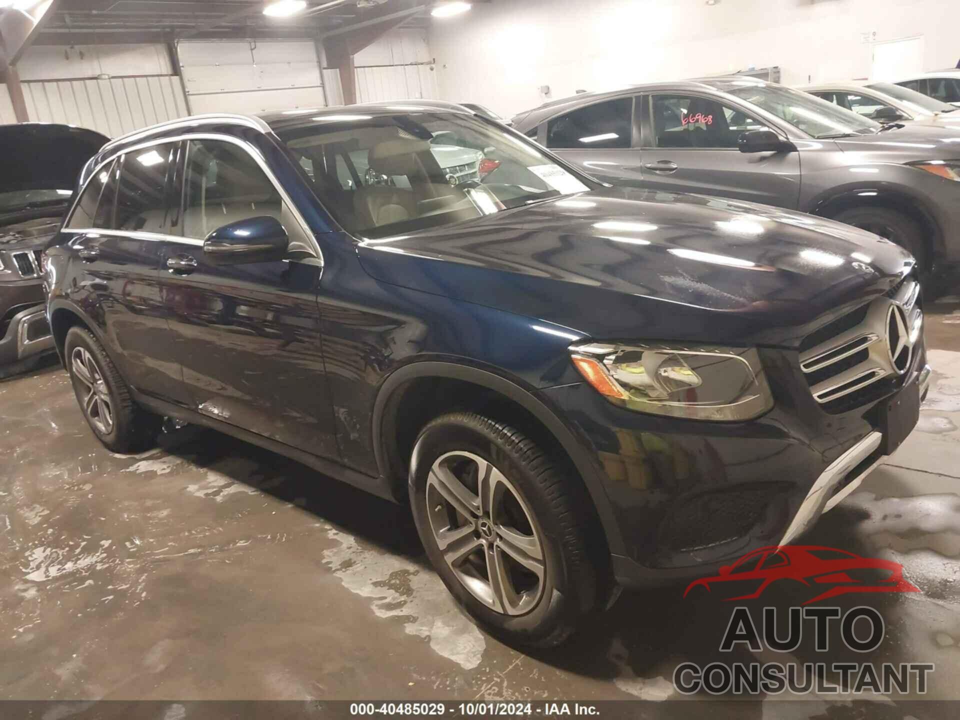 MERCEDES-BENZ GLC 300 2019 - WDC0G4KB5KV123522