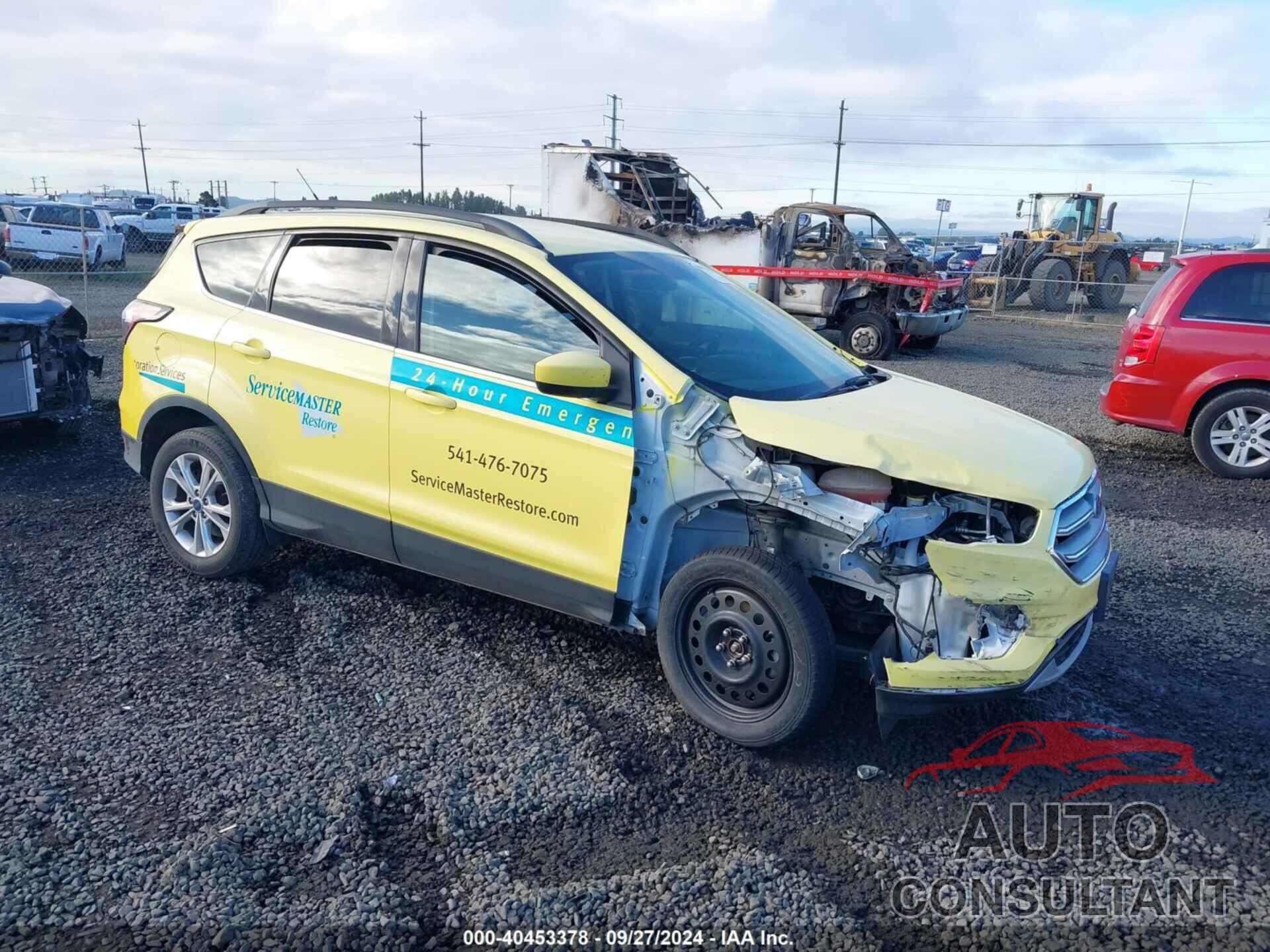 FORD ESCAPE 2017 - 1FMCU0GD9HUC28265