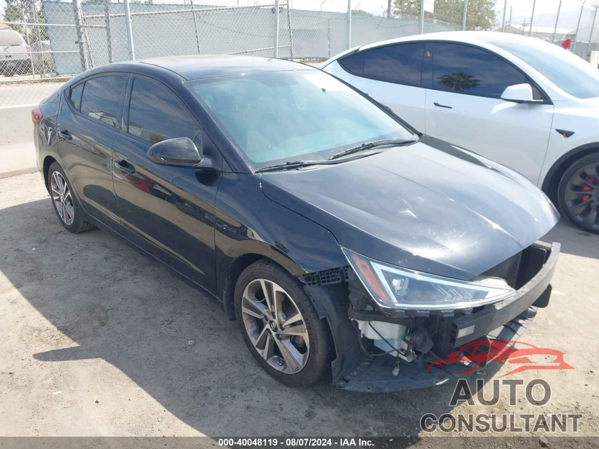 HYUNDAI ELANTRA 2019 - 5NPD74LF0KH488344