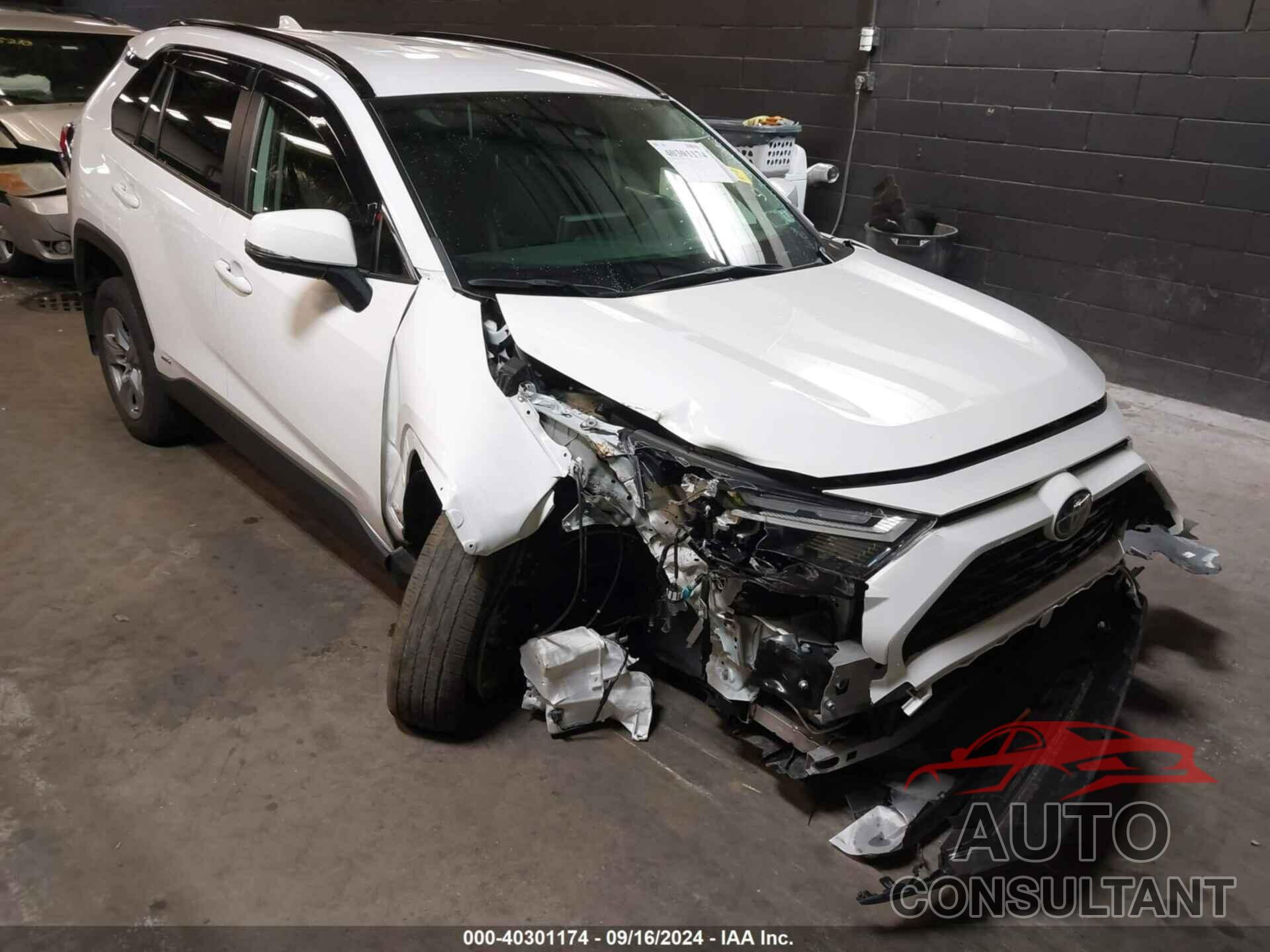 TOYOTA RAV4 HYBRID 2023 - JTMRWRFVXPD180992