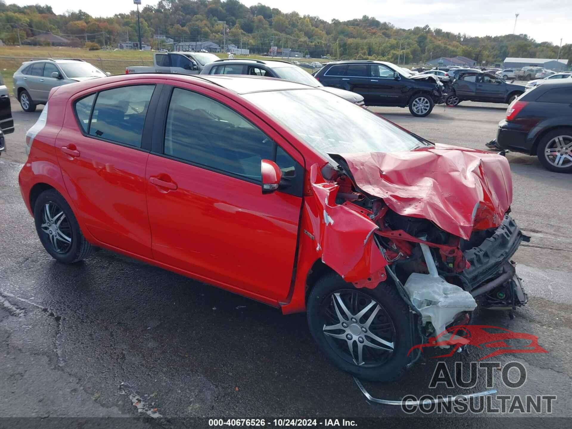 TOYOTA PRIUS C 2014 - JTDKDTB32E1563073