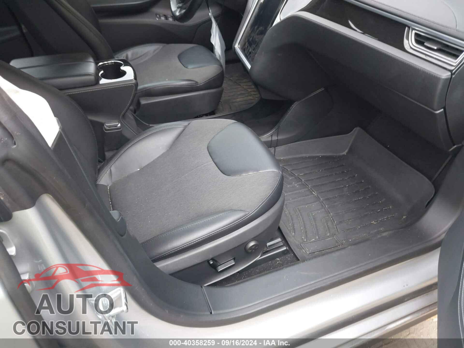 TESLA MODEL S 2013 - 5YJSA1CN2DFP27666