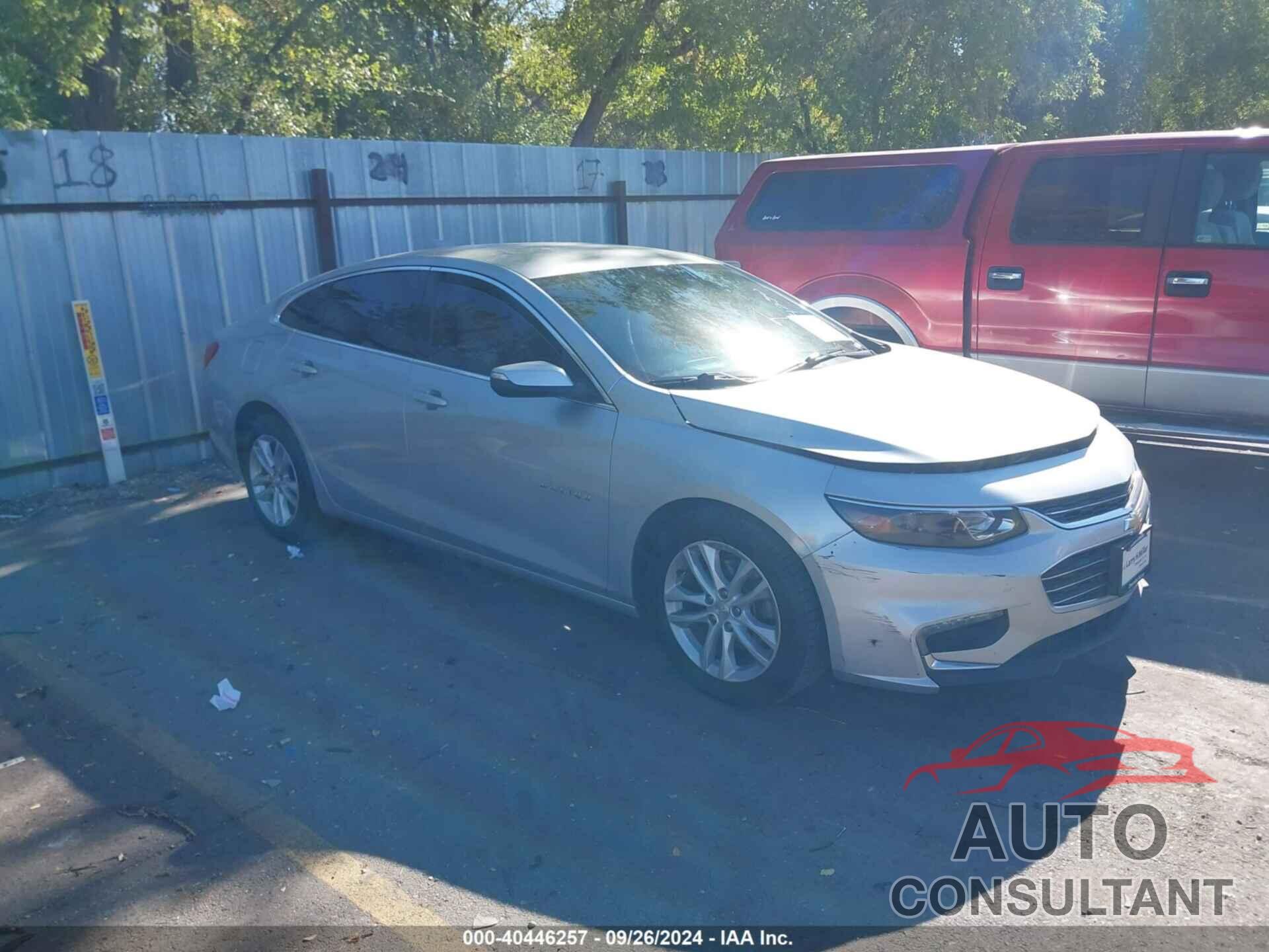 CHEVROLET MALIBU 2017 - 1G1ZE5ST9HF174230
