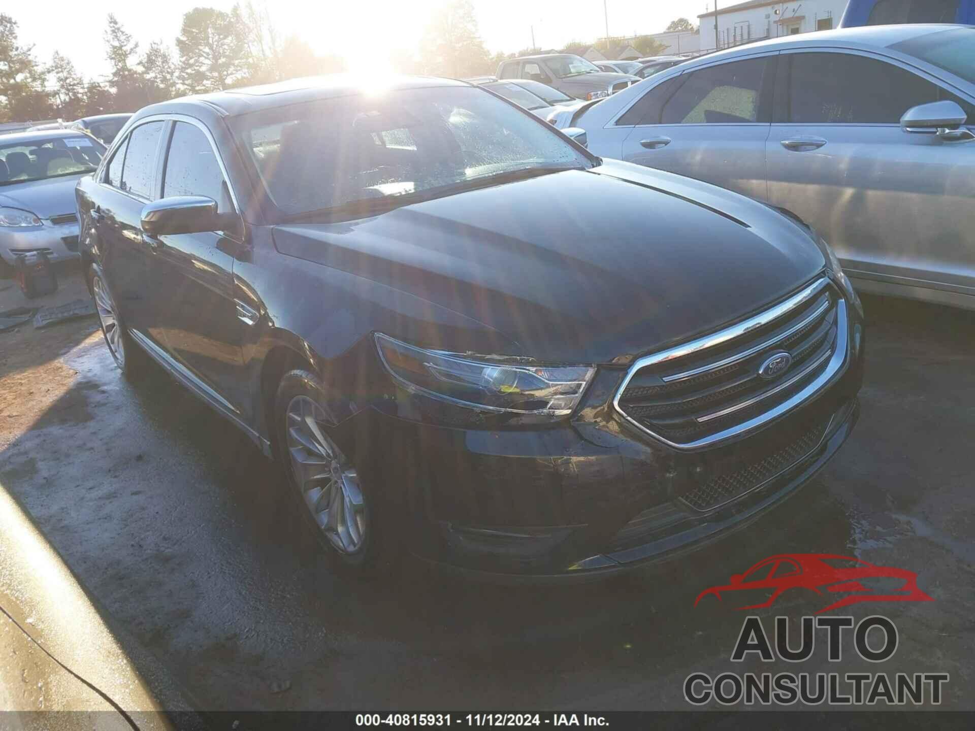 FORD TAURUS 2018 - 1FAHP2F81JG126132