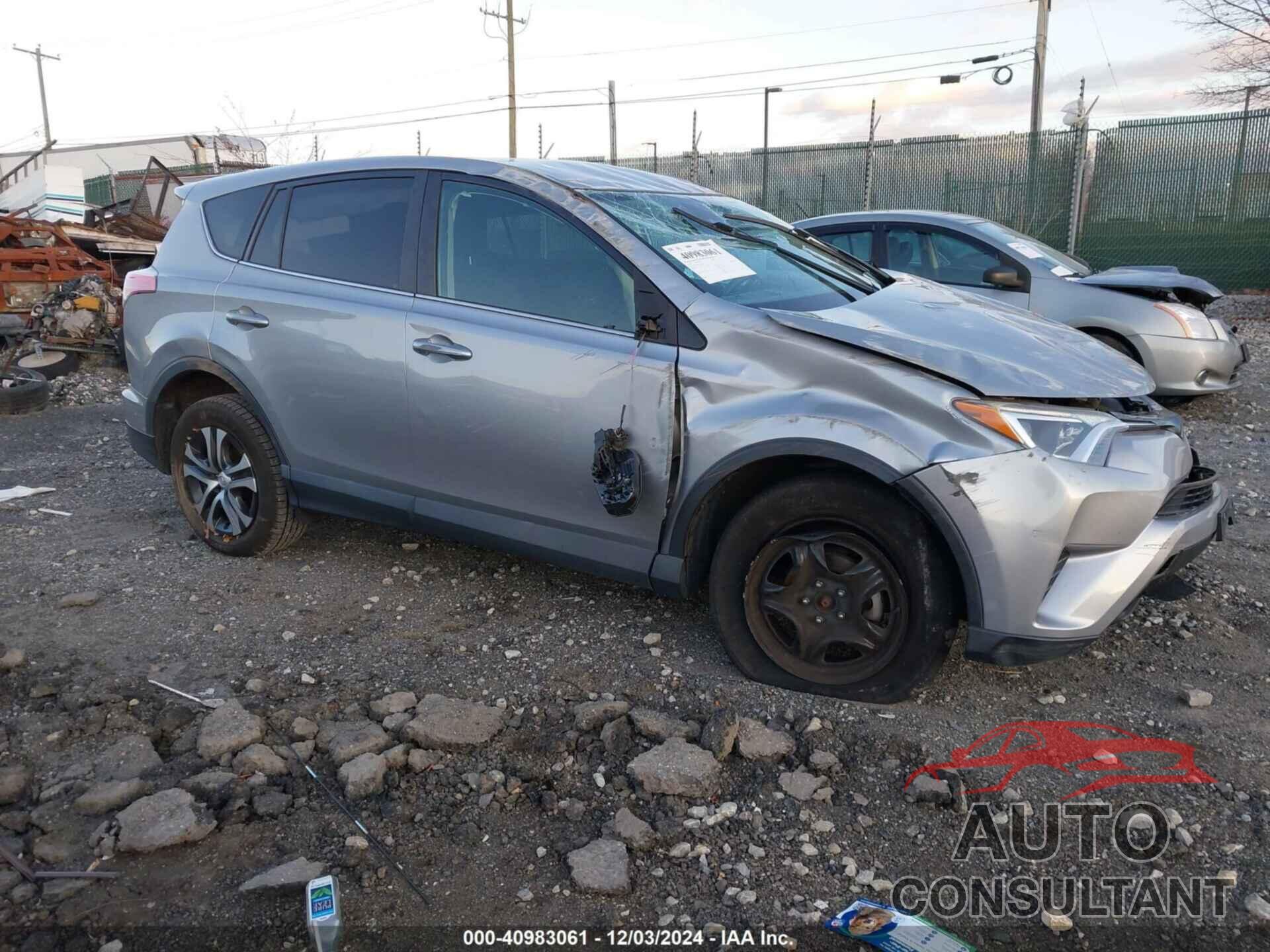 TOYOTA RAV4 2018 - 2T3ZFREV2JW461681