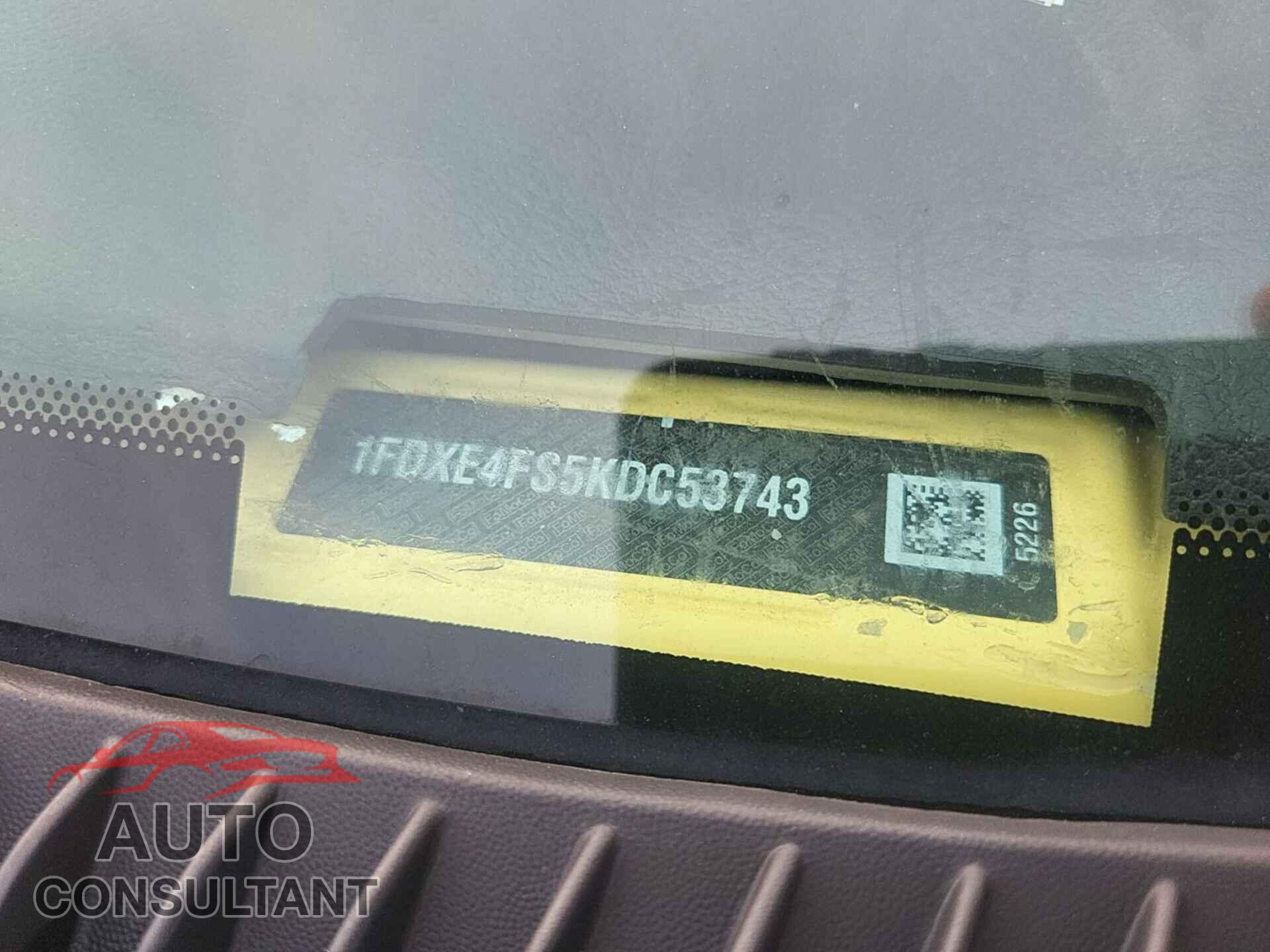 FORD ECONOLINE 2019 - 1FDXE4FS5KDC53743