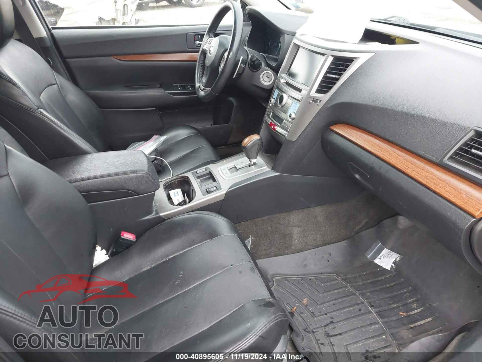 SUBARU OUTBACK 2013 - 4S4BRBLC8D3301406