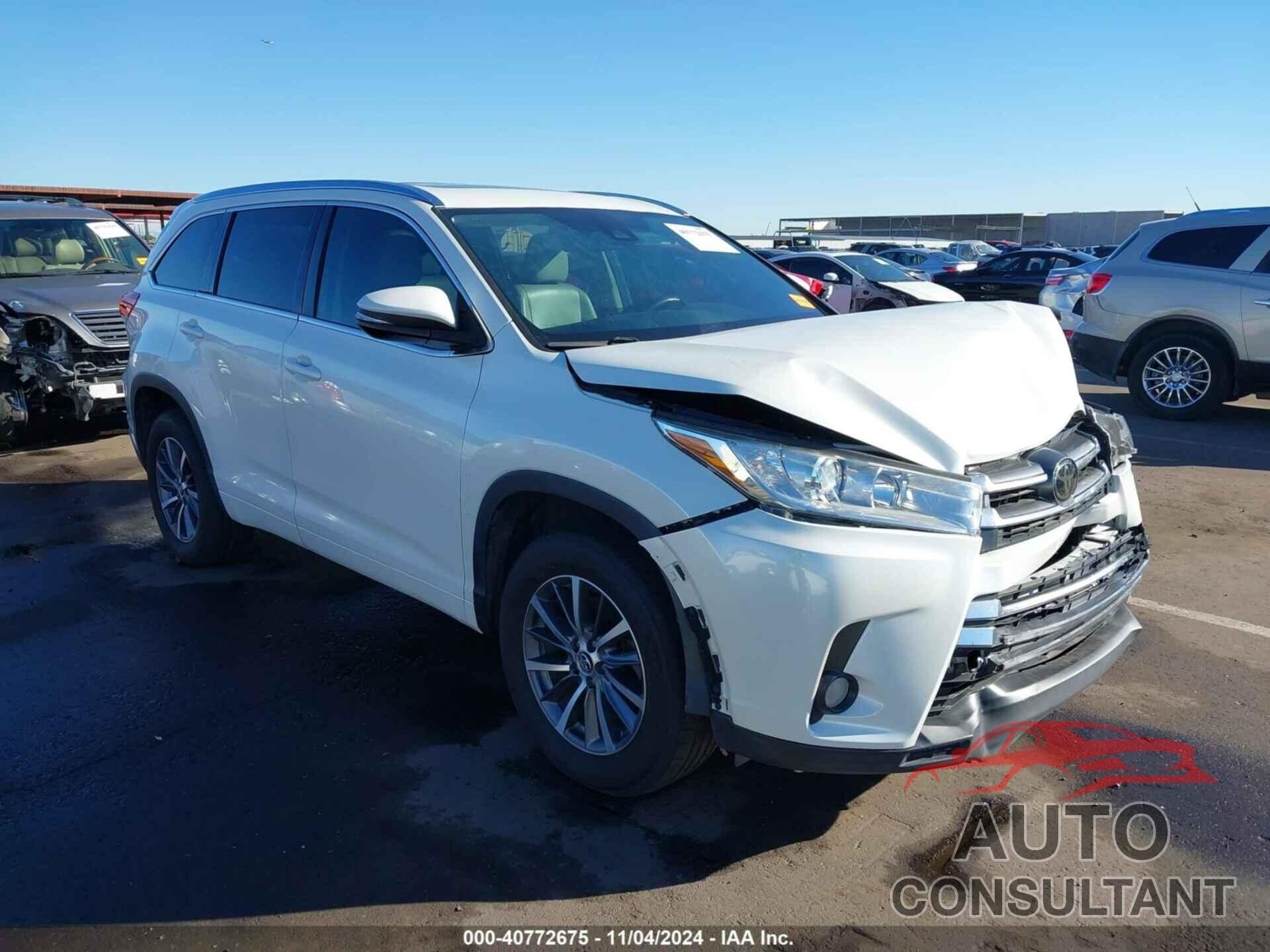 TOYOTA HIGHLANDER 2017 - 5TDKZRFH0HS523074