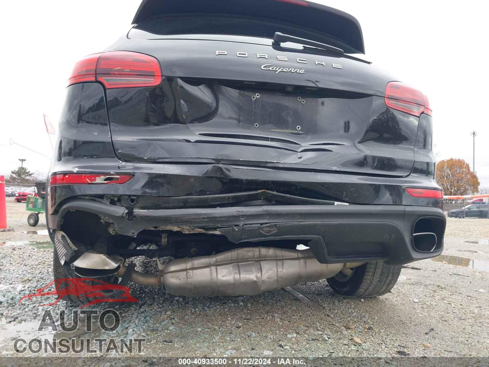 PORSCHE CAYENNE 2016 - WP1AA2A27GKA10101