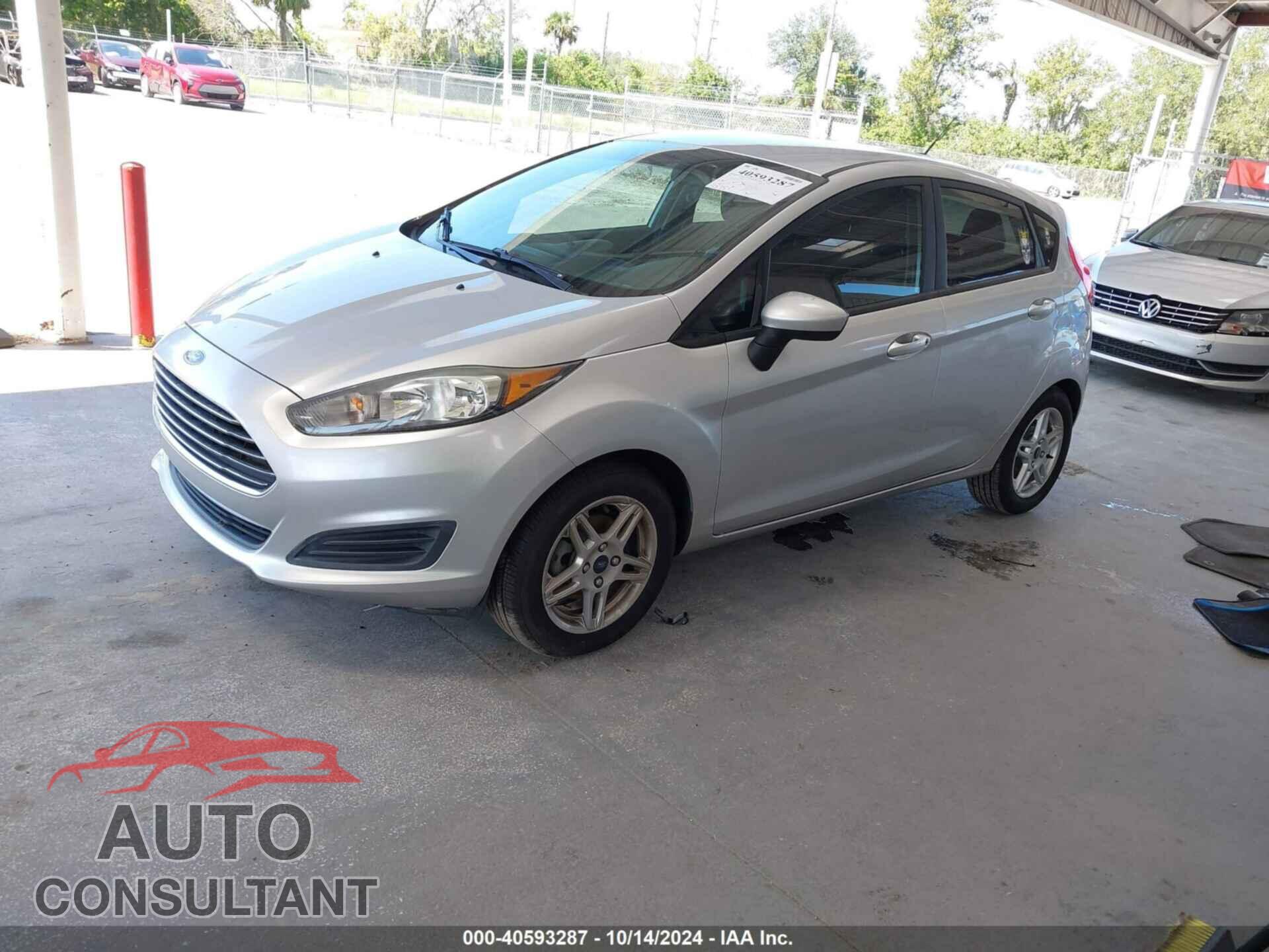 FORD FIESTA 2017 - 3FADP4EJ8HM118513