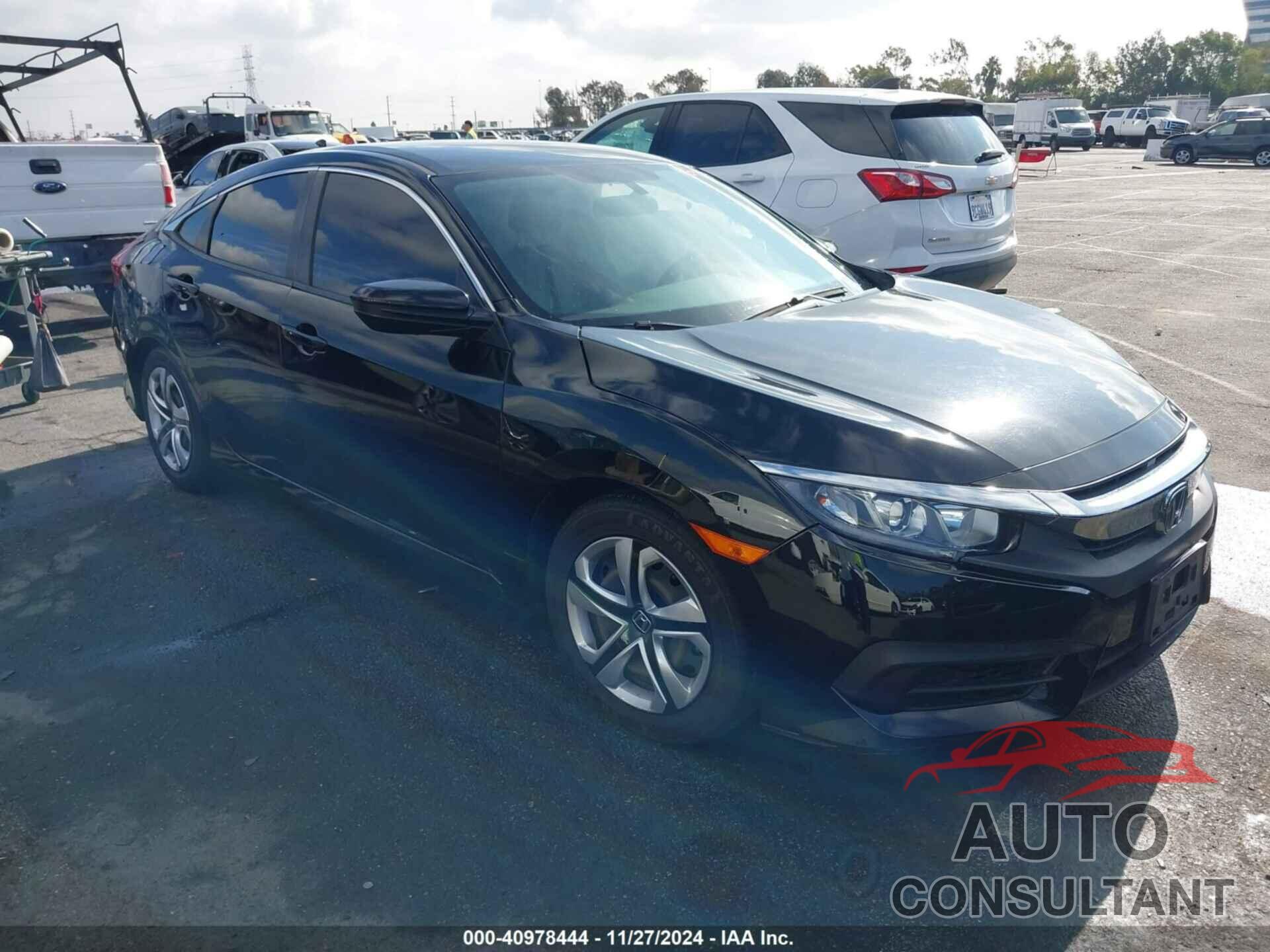 HONDA CIVIC 2018 - 2HGFC2F58JH529131