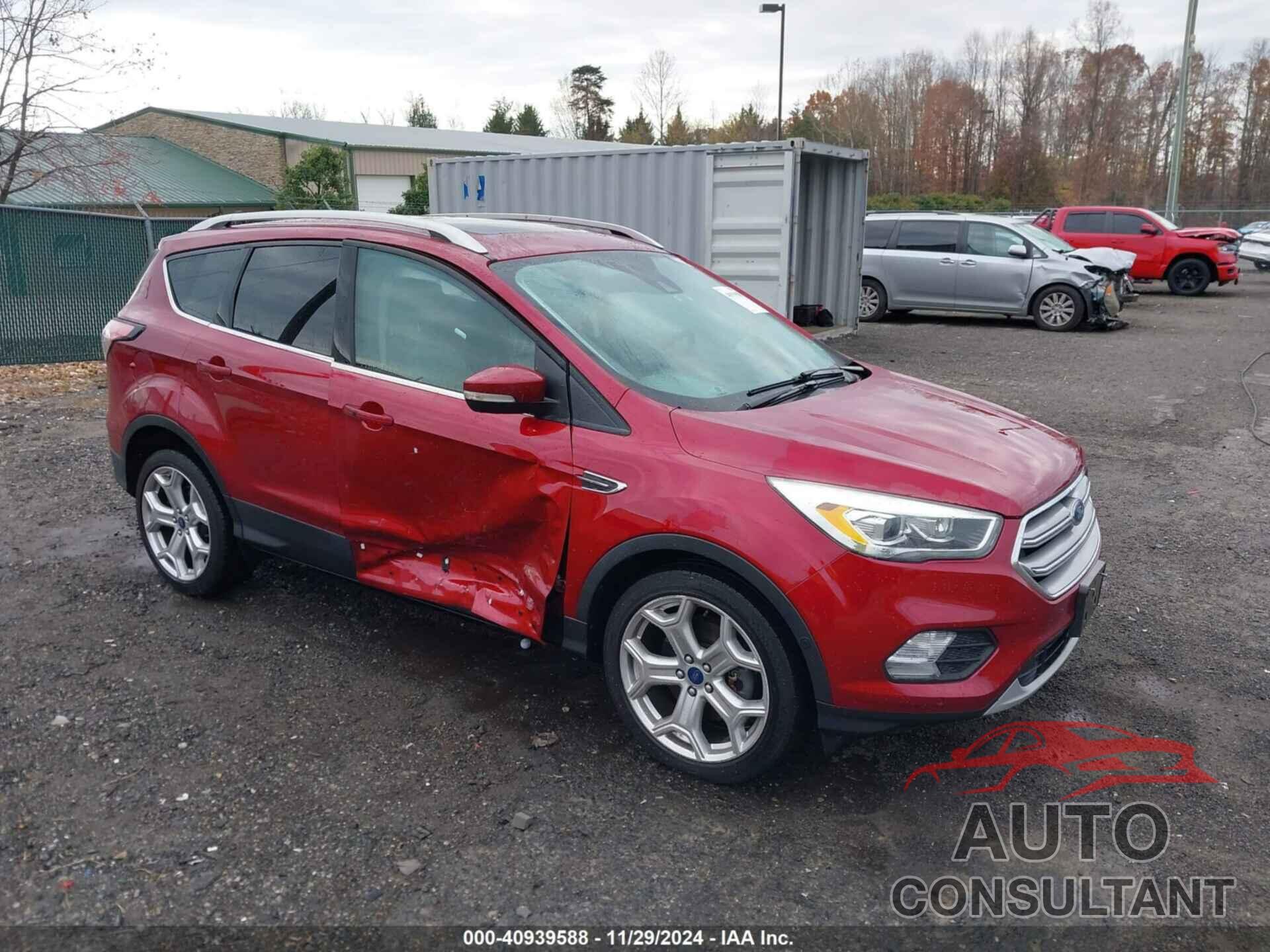 FORD ESCAPE 2017 - 1FMCU0J93HUC73609