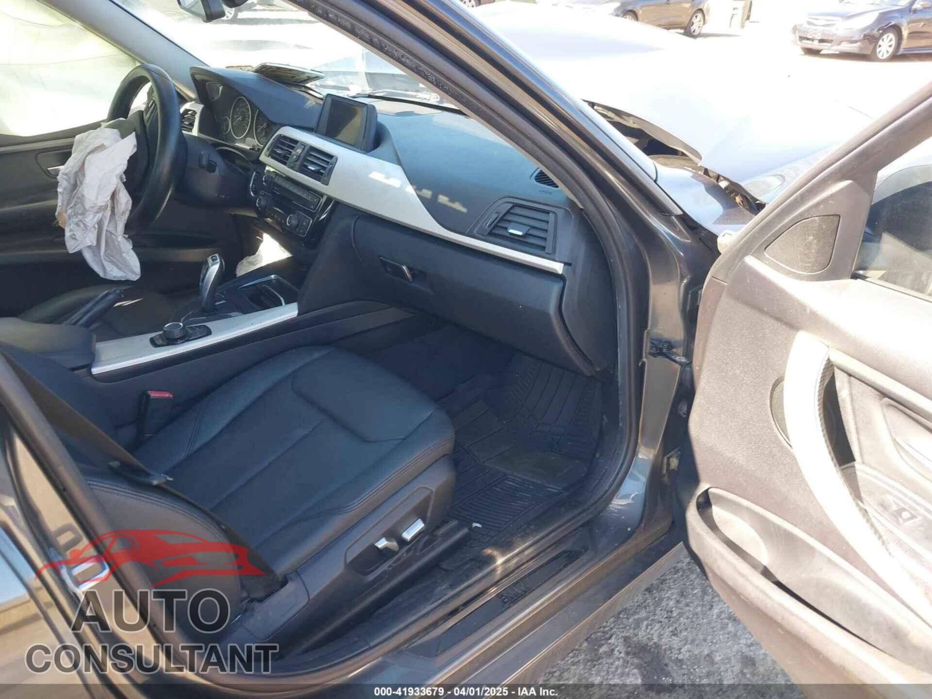 BMW 320I 2016 - WBA8E5G59GNU21101