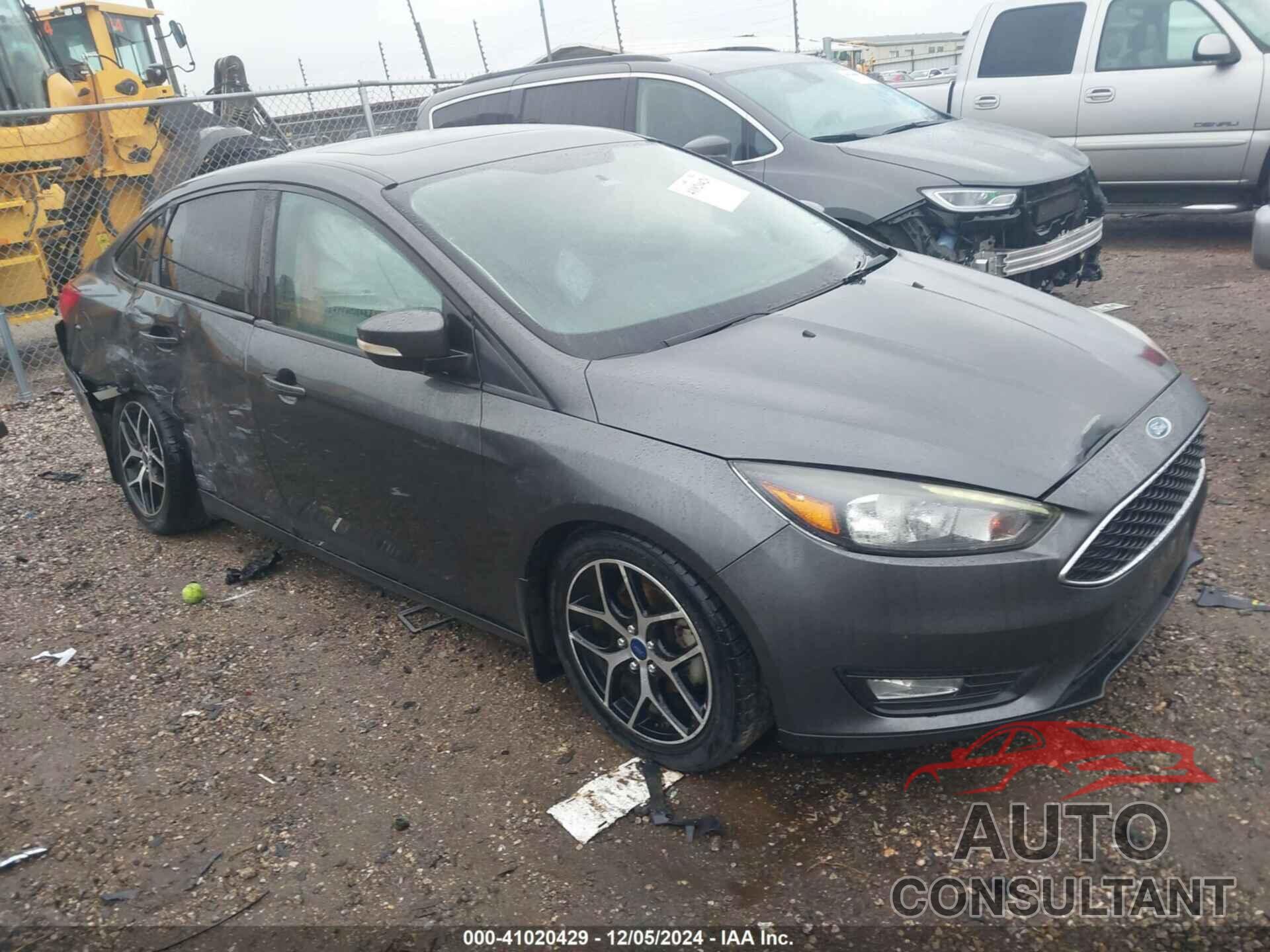 FORD FOCUS 2017 - 1FADP3H26HL263744