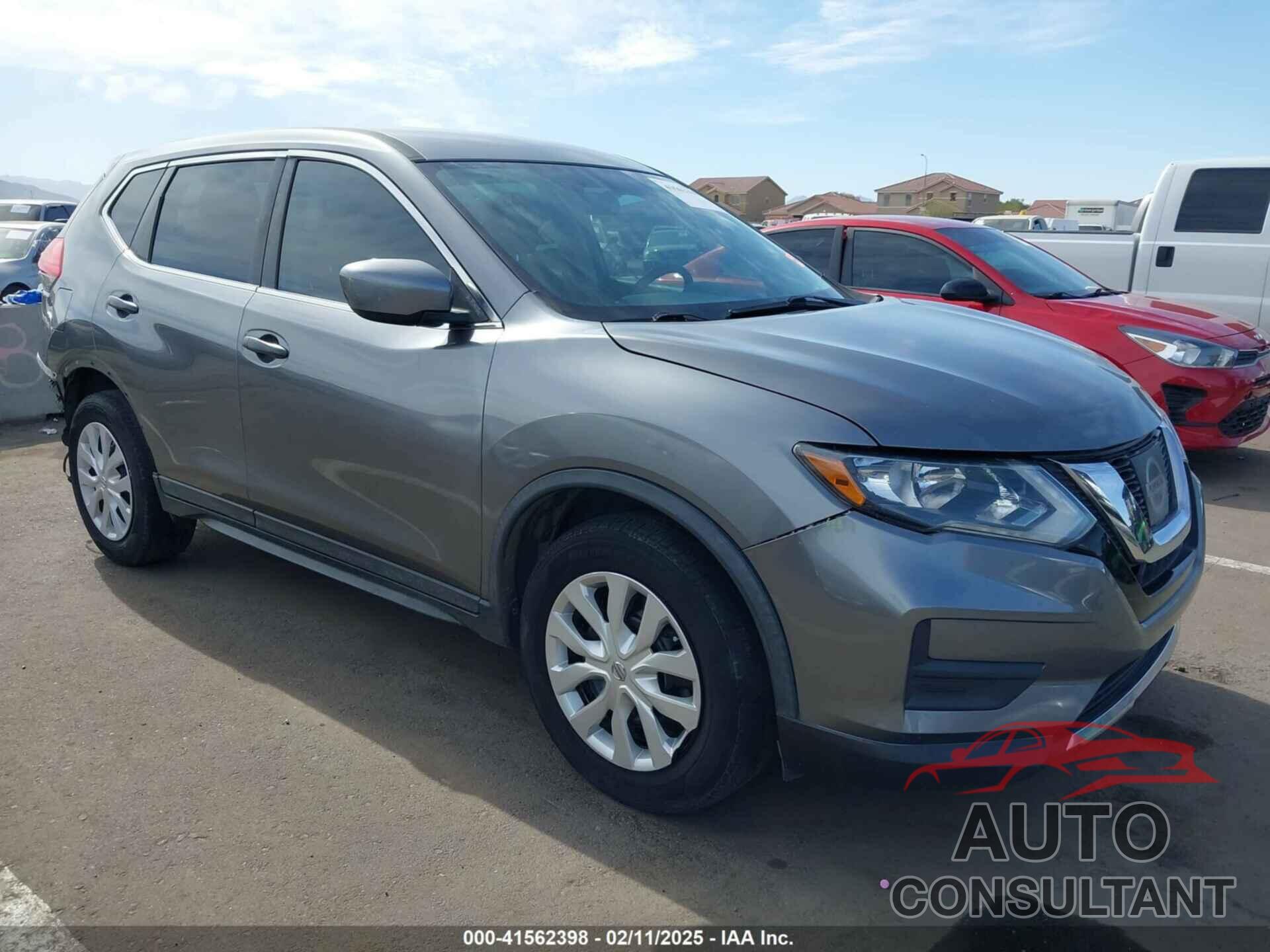 NISSAN ROGUE 2017 - KNMAT2MTXHP610129
