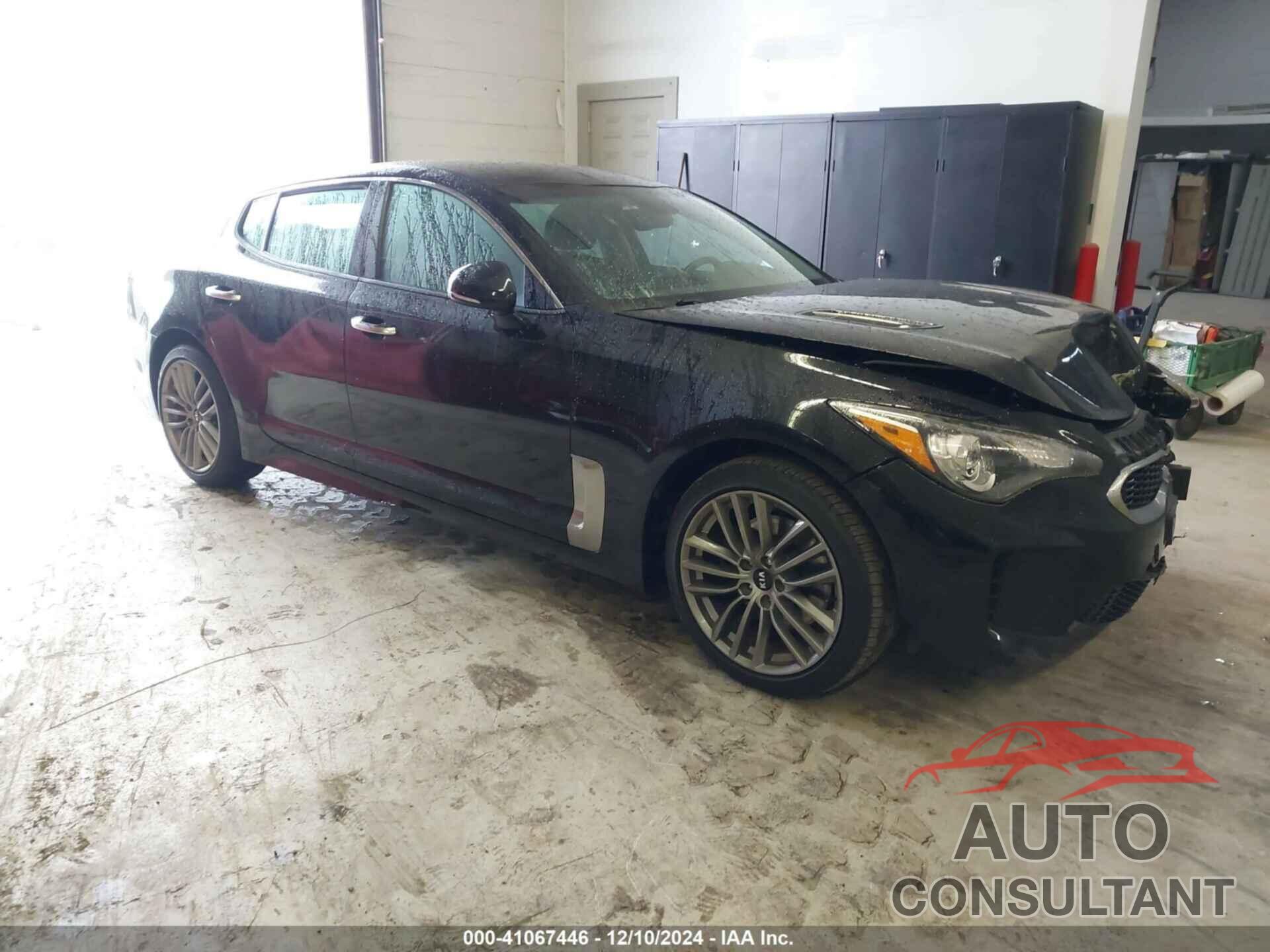 KIA STINGER 2018 - KNAE15LA2J6035509