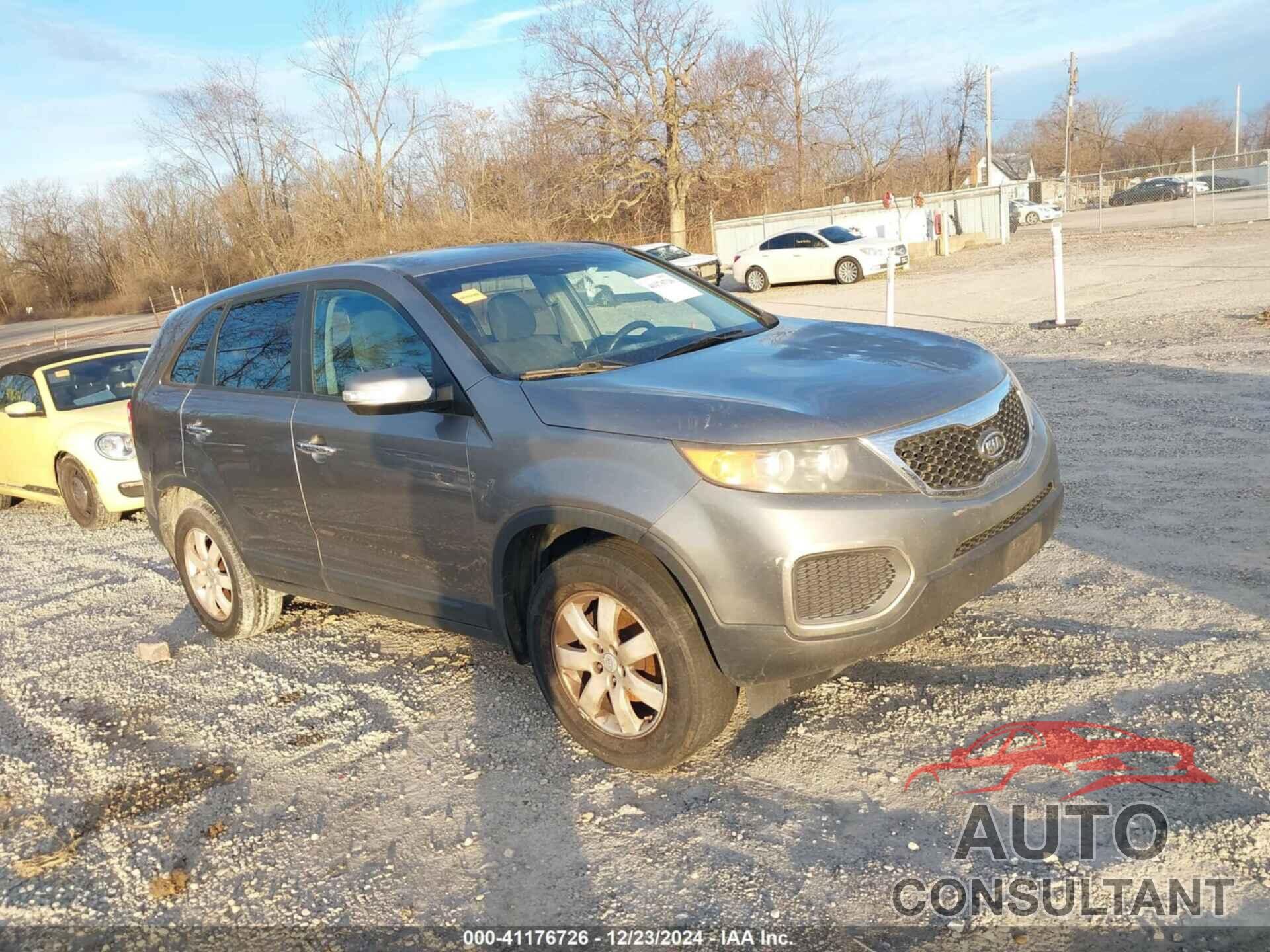 KIA SORENTO 2011 - 5XYKT3A13BG113169