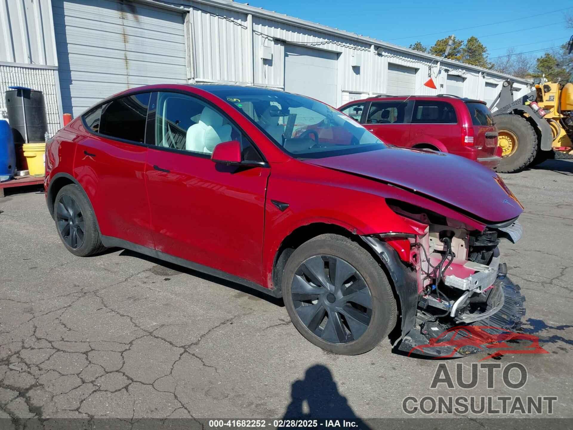 TESLA MODEL Y 2024 - 7SAYGDED4RF161518