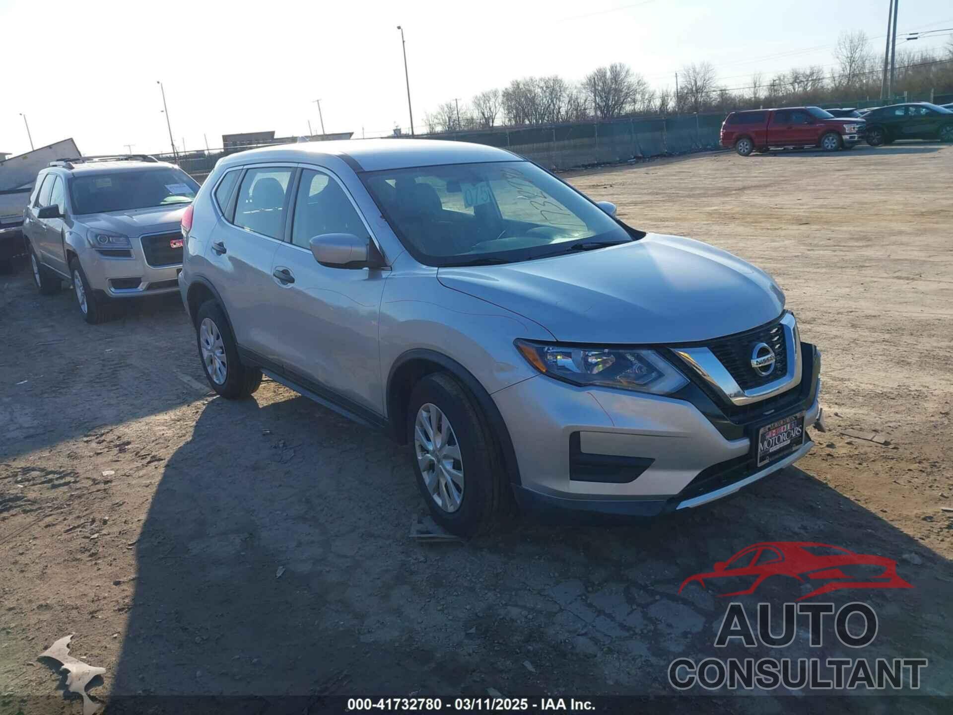 NISSAN ROGUE 2017 - KNMAT2MV9HP563256