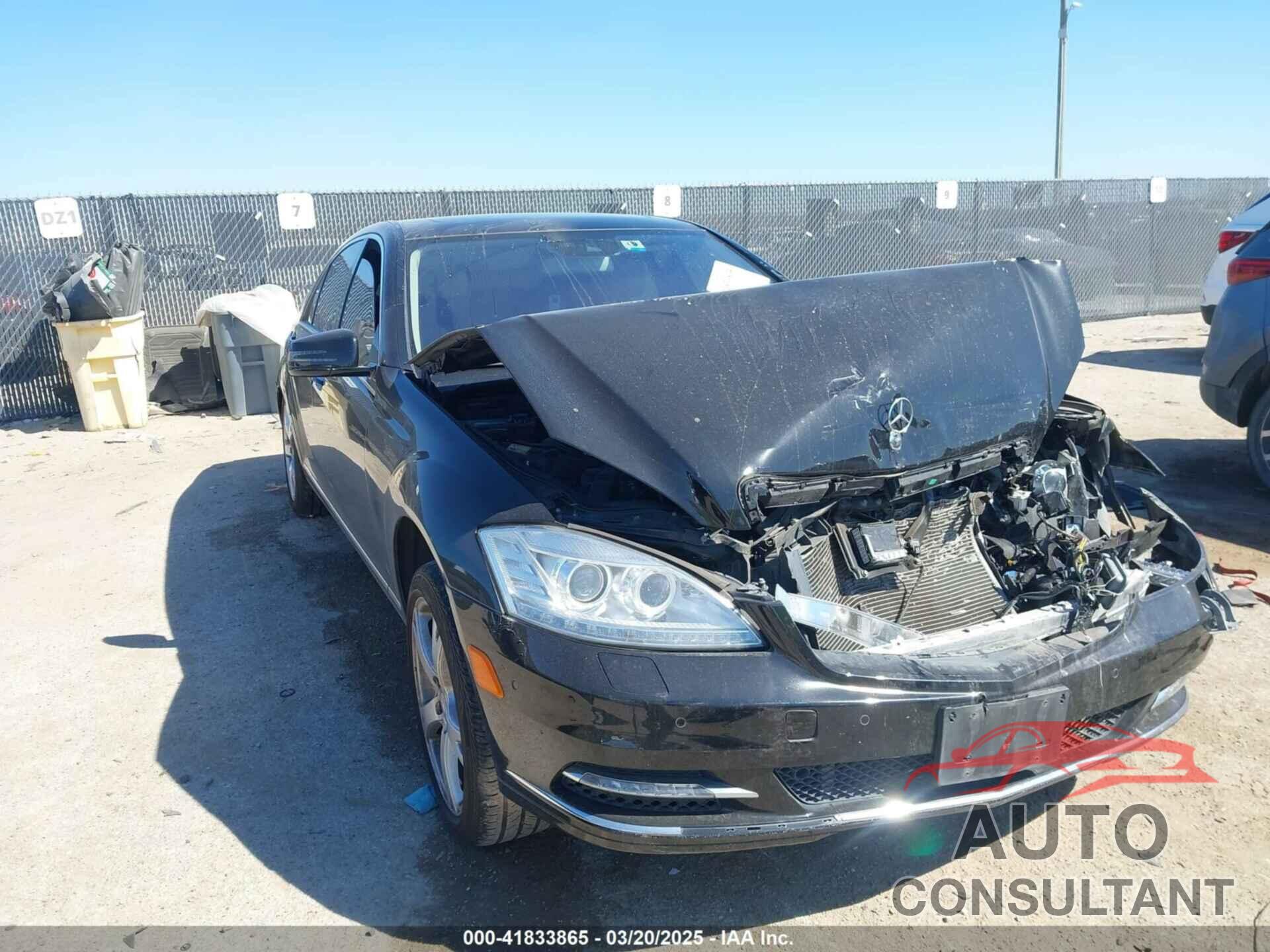 MERCEDES-BENZ S 550 2013 - WDDNG7DB6DA501650