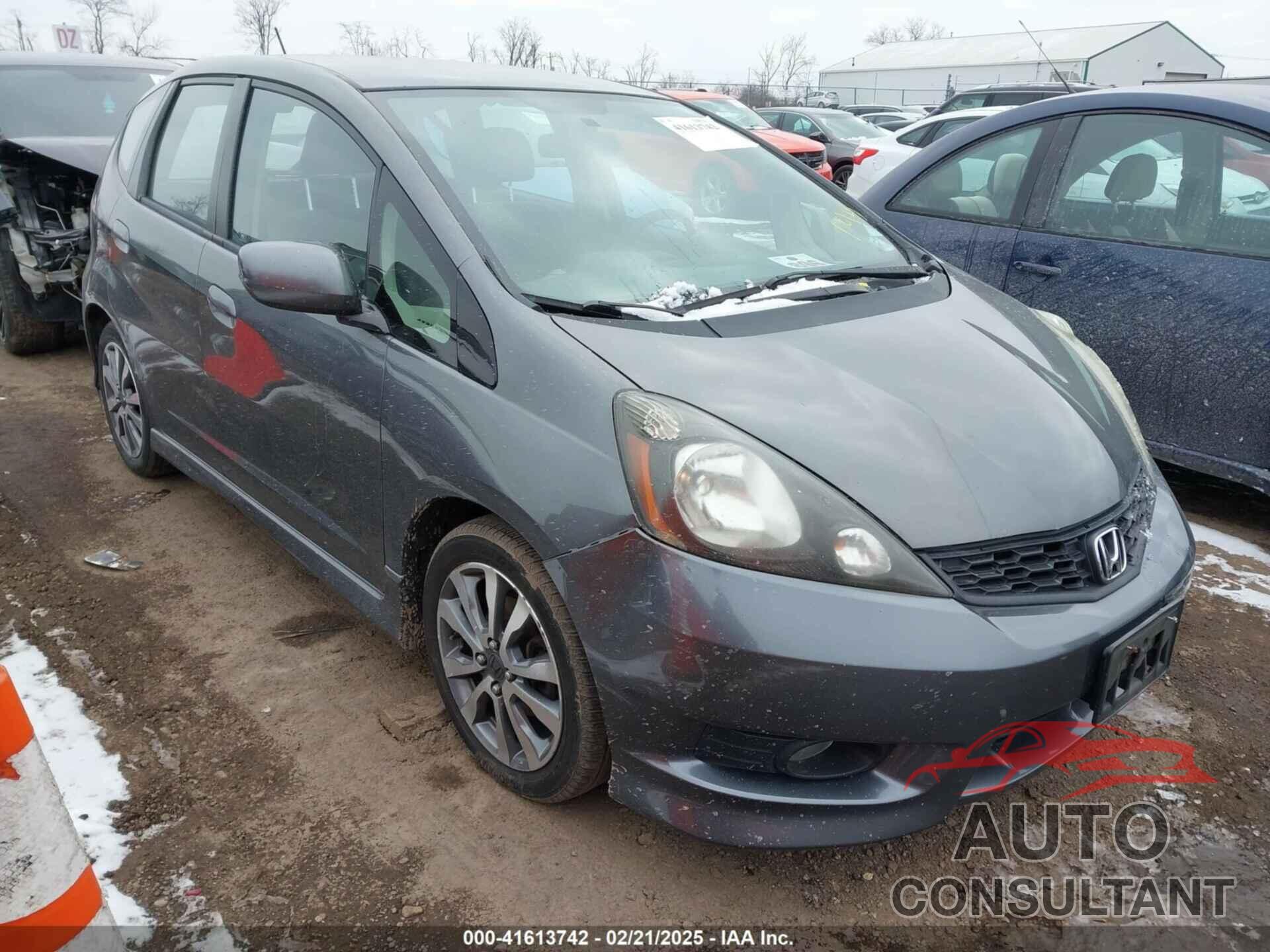HONDA FIT 2013 - JHMGE8H51DC001403
