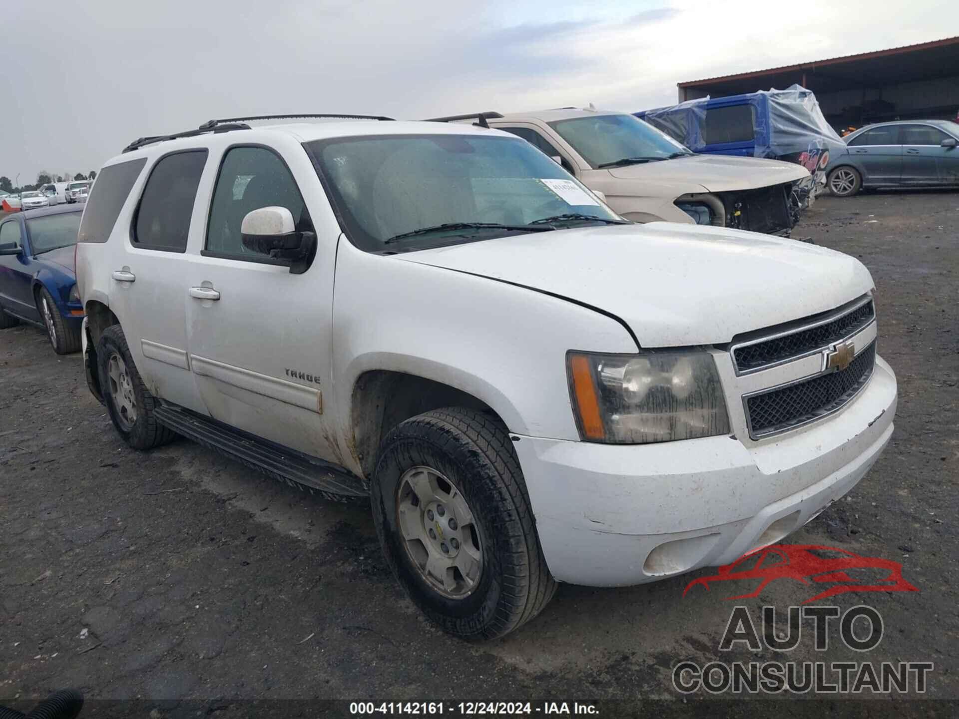 CHEVROLET TAHOE 2011 - 1GNSCAE05BR164865