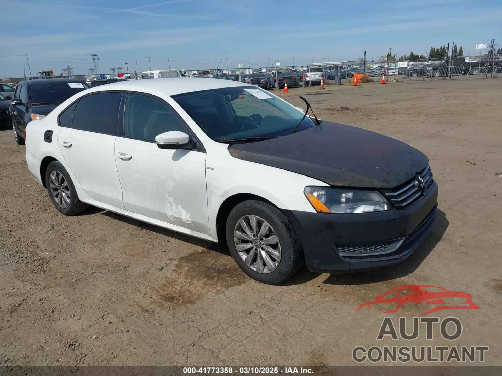VOLKSWAGEN PASSAT 2015 - 1VWAT7A39FC082523