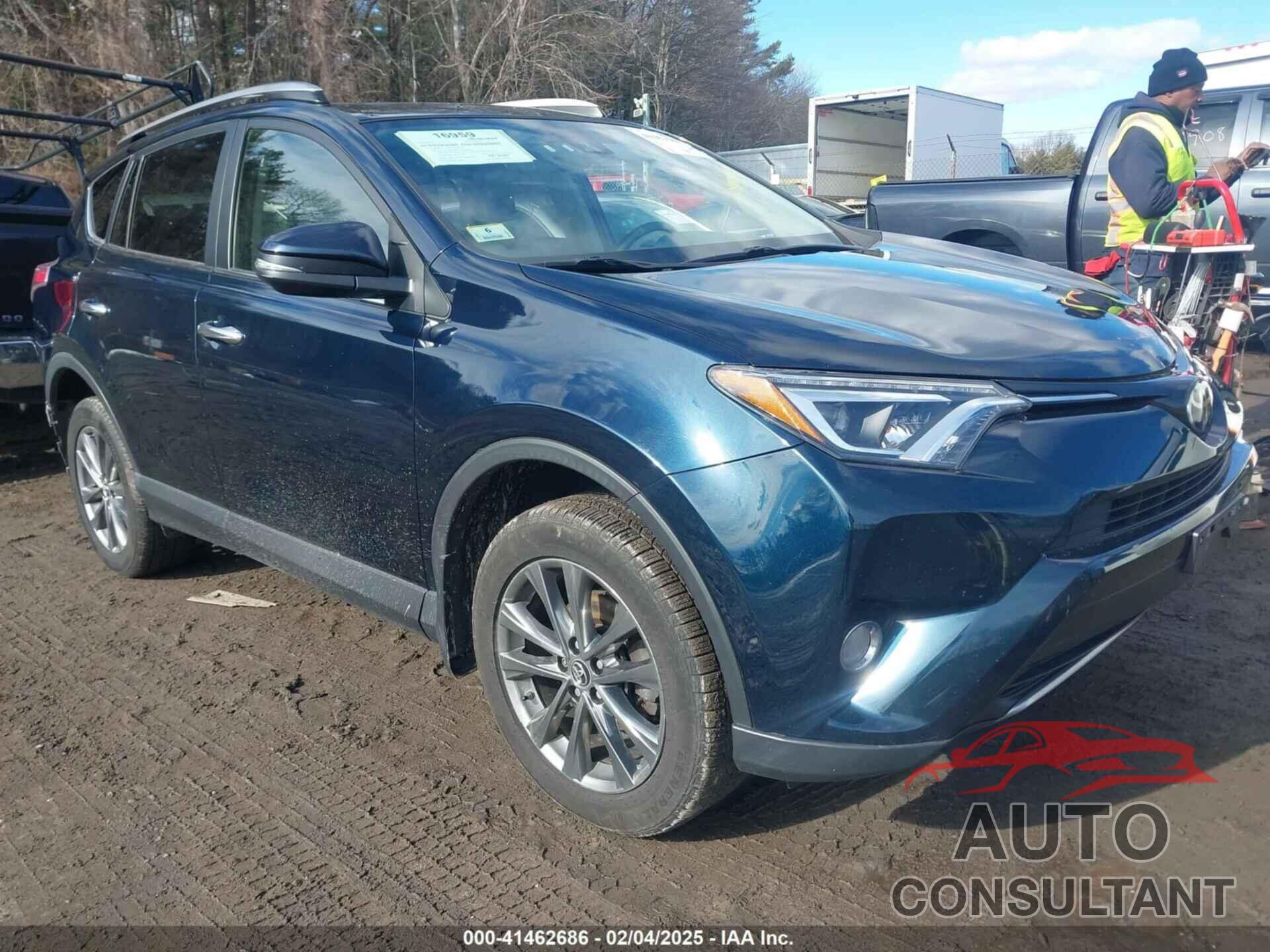 TOYOTA RAV4 2018 - JTMDFREV9JJ723737