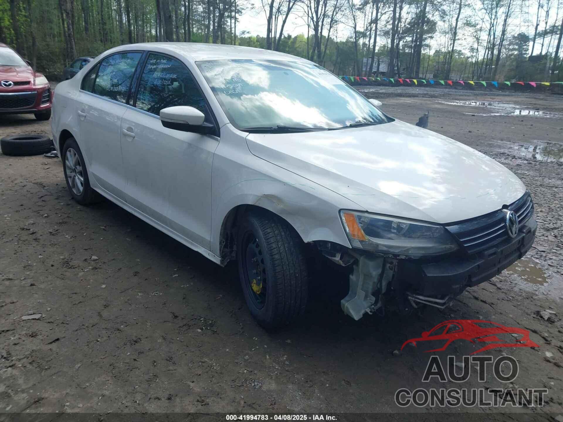 VOLKSWAGEN JETTA 2013 - 3VWDP7AJXDM201451