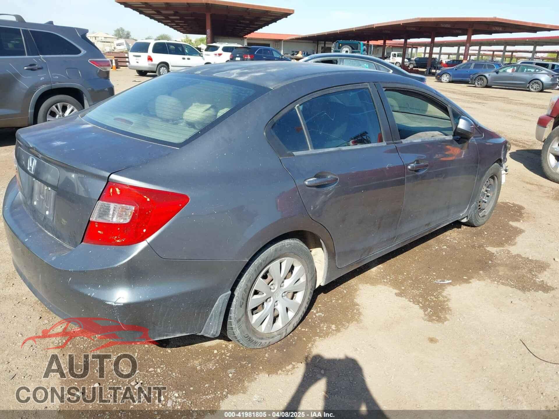 HONDA CIVIC 2012 - 2HGFB2F55CH611193