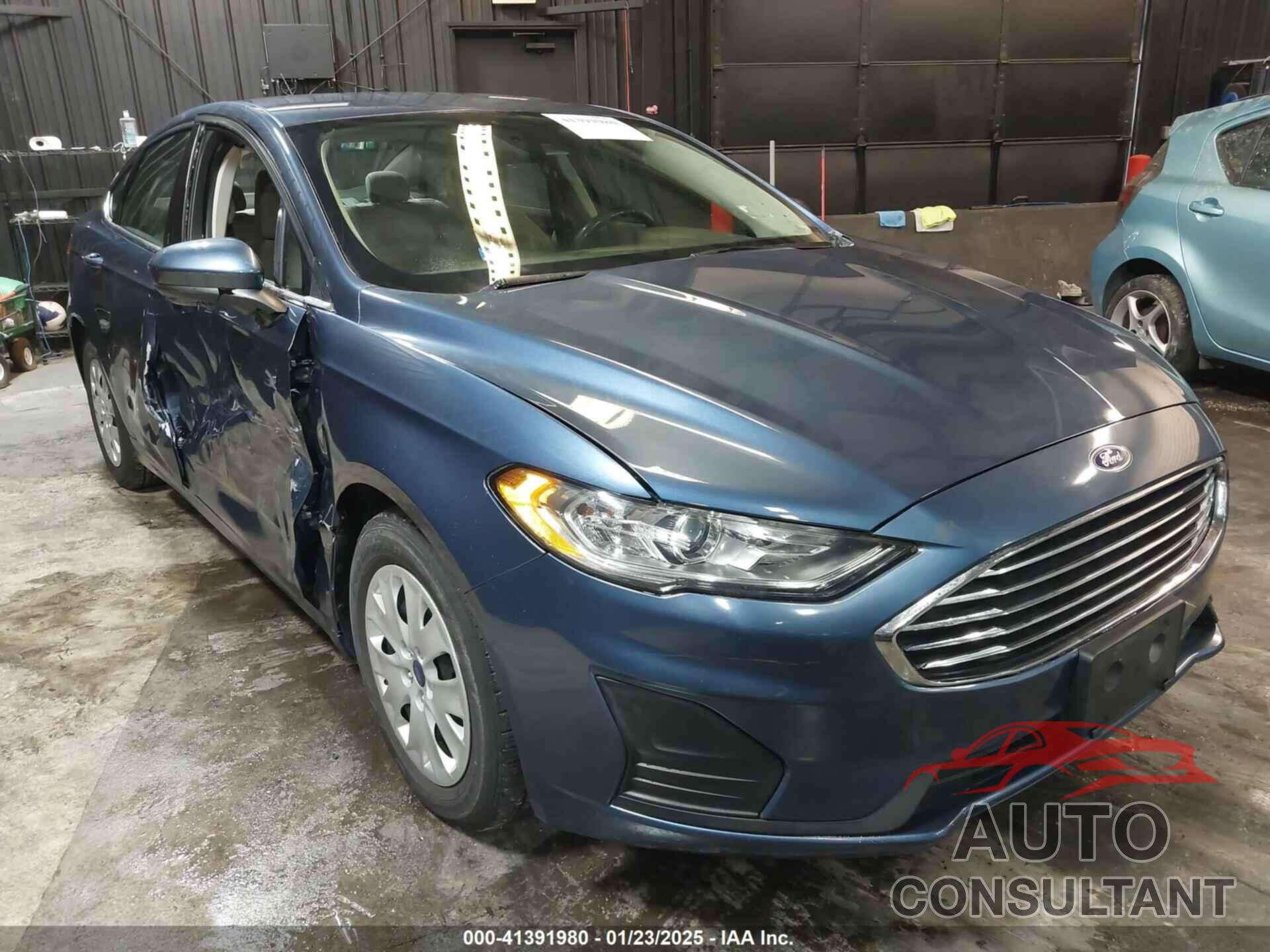 FORD FUSION 2019 - 3FA6P0G78KR244660