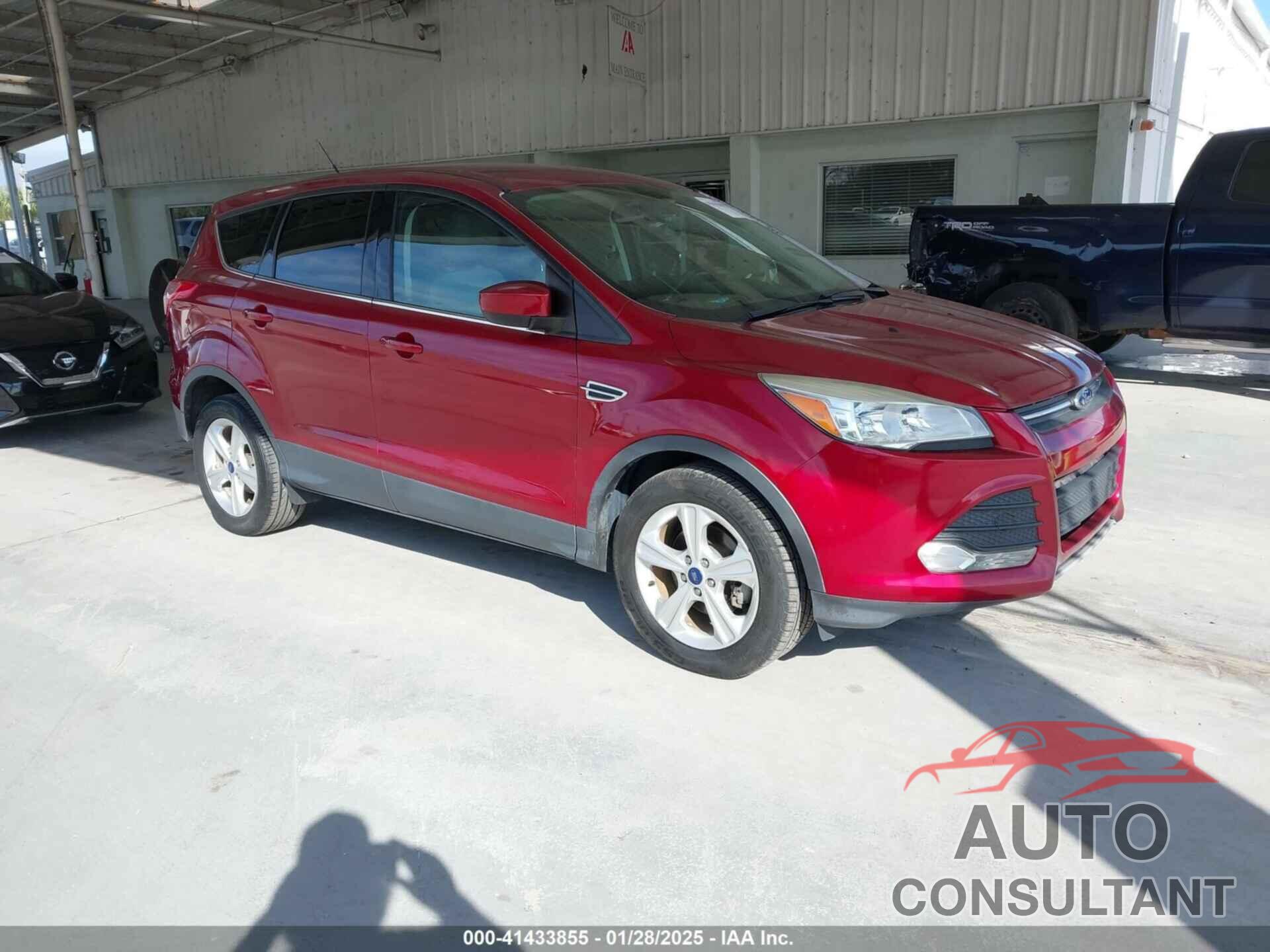 FORD ESCAPE 2015 - 1FMCU0GX5FUB45763